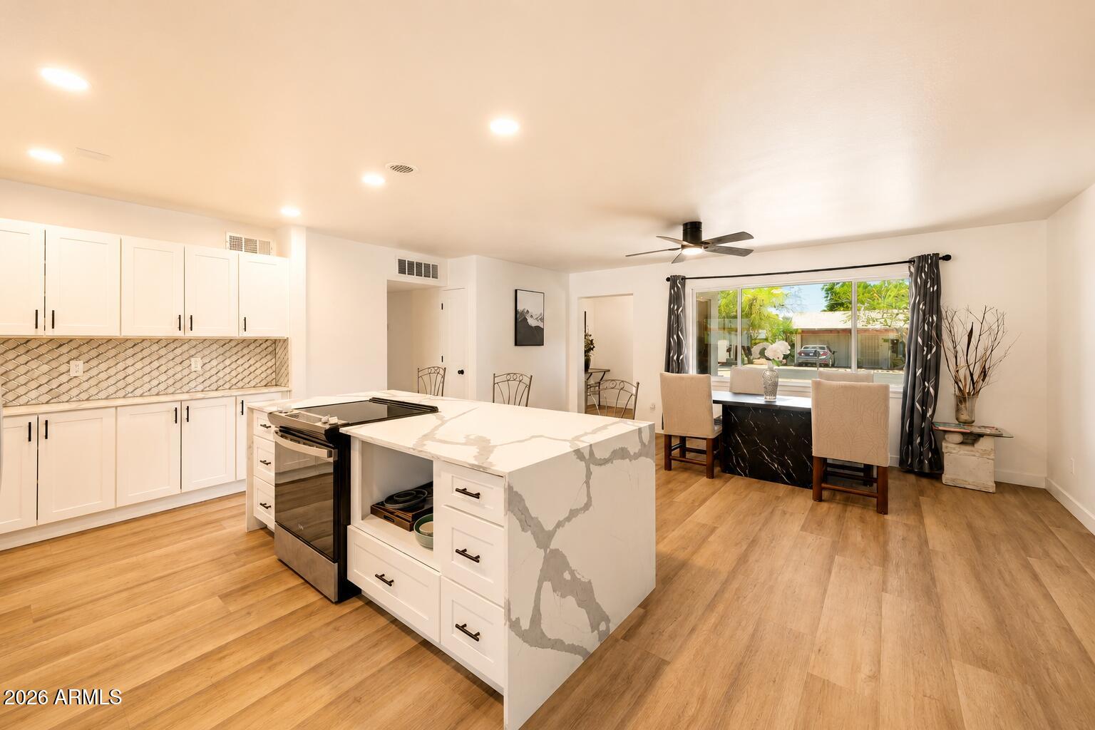 316 E EL CAMINO Drive