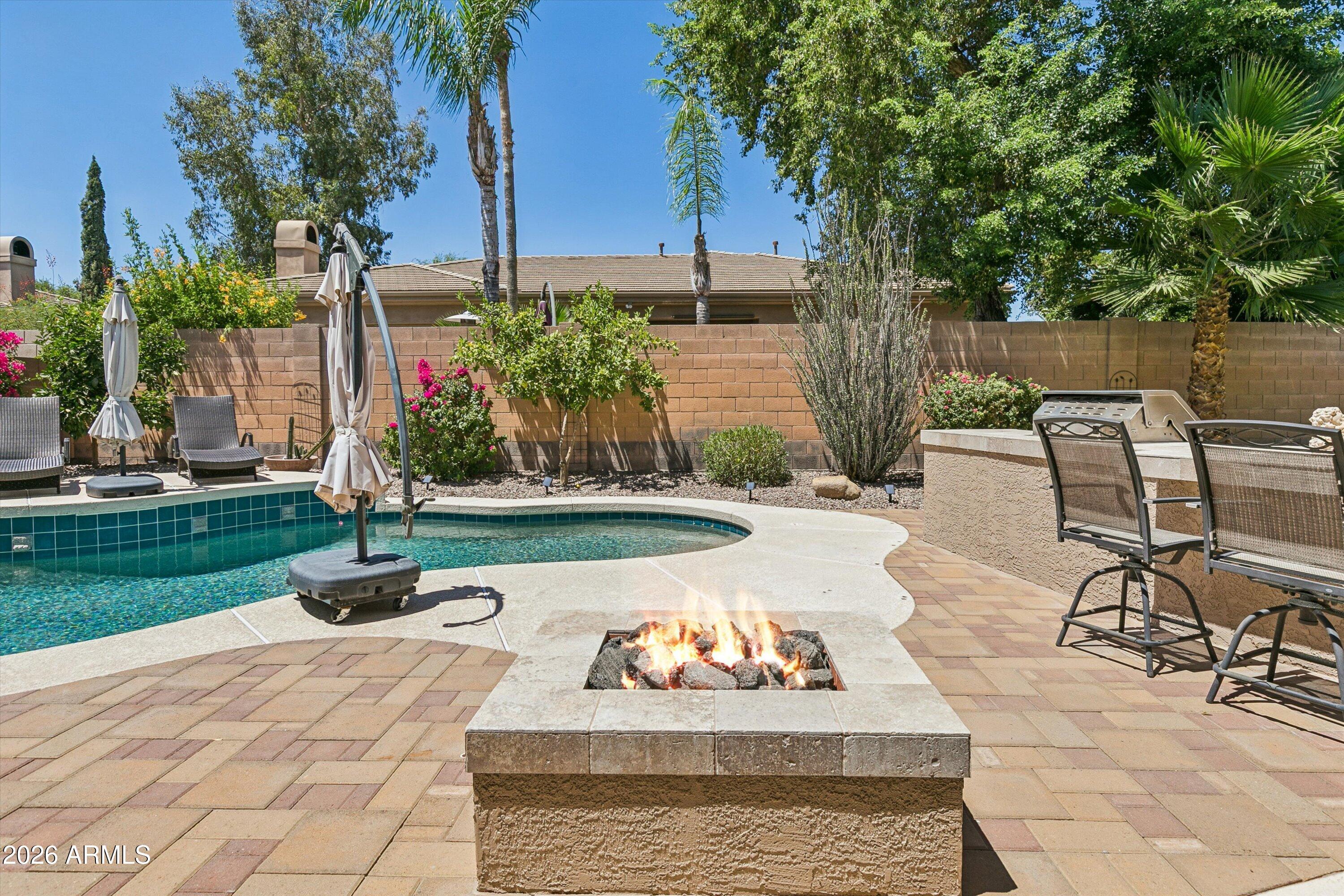4342 W HACKAMORE Drive