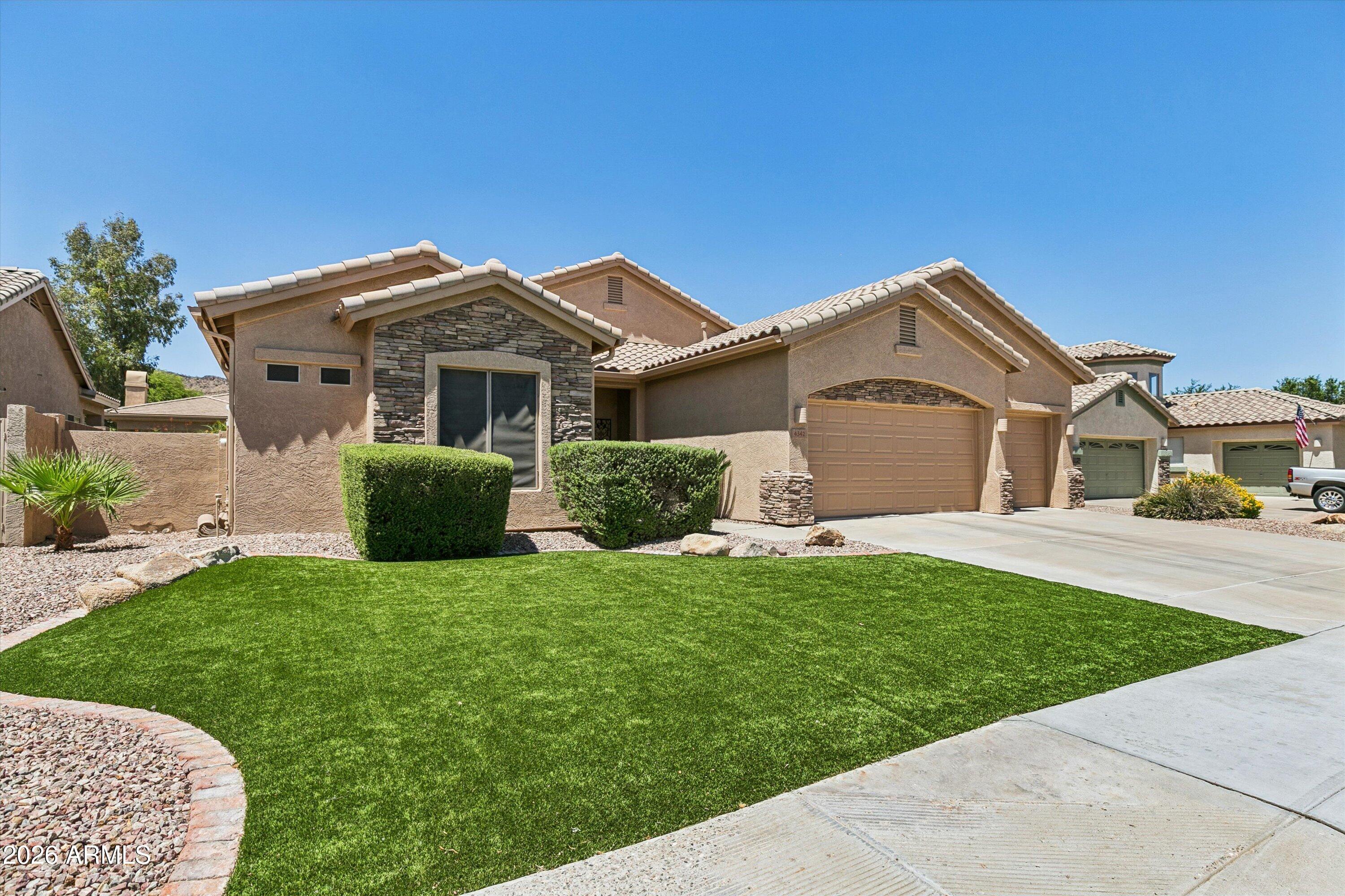 4342 W HACKAMORE Drive