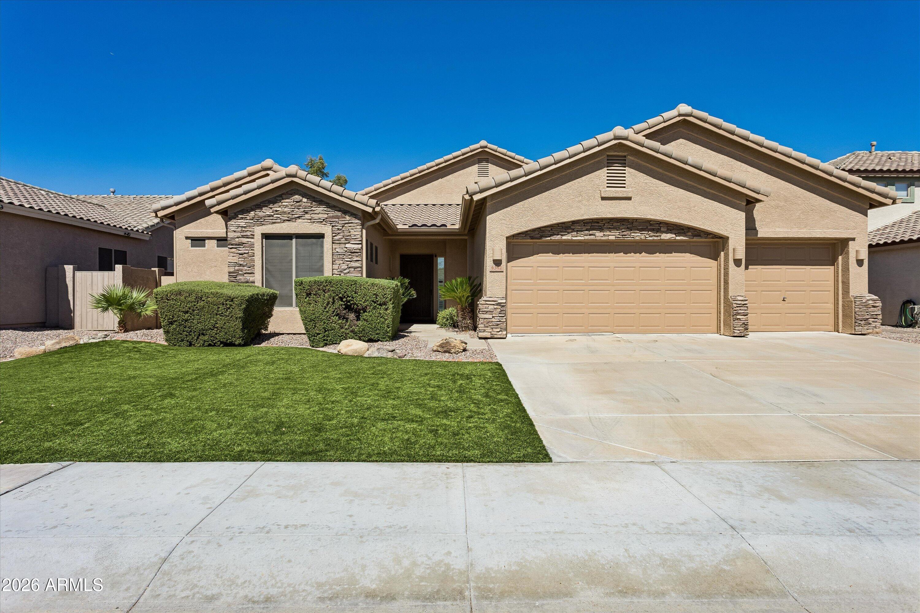 4342 W HACKAMORE Drive