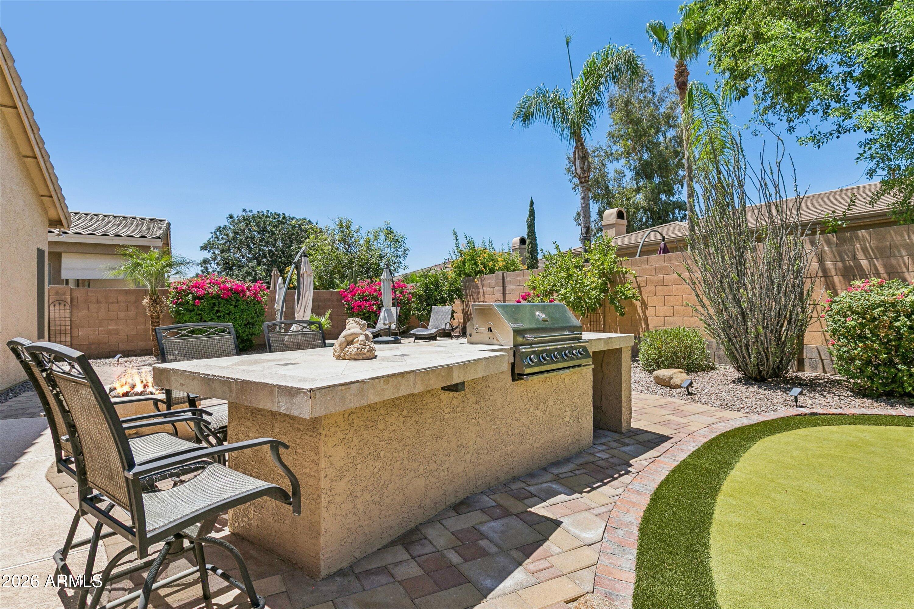 4342 W HACKAMORE Drive