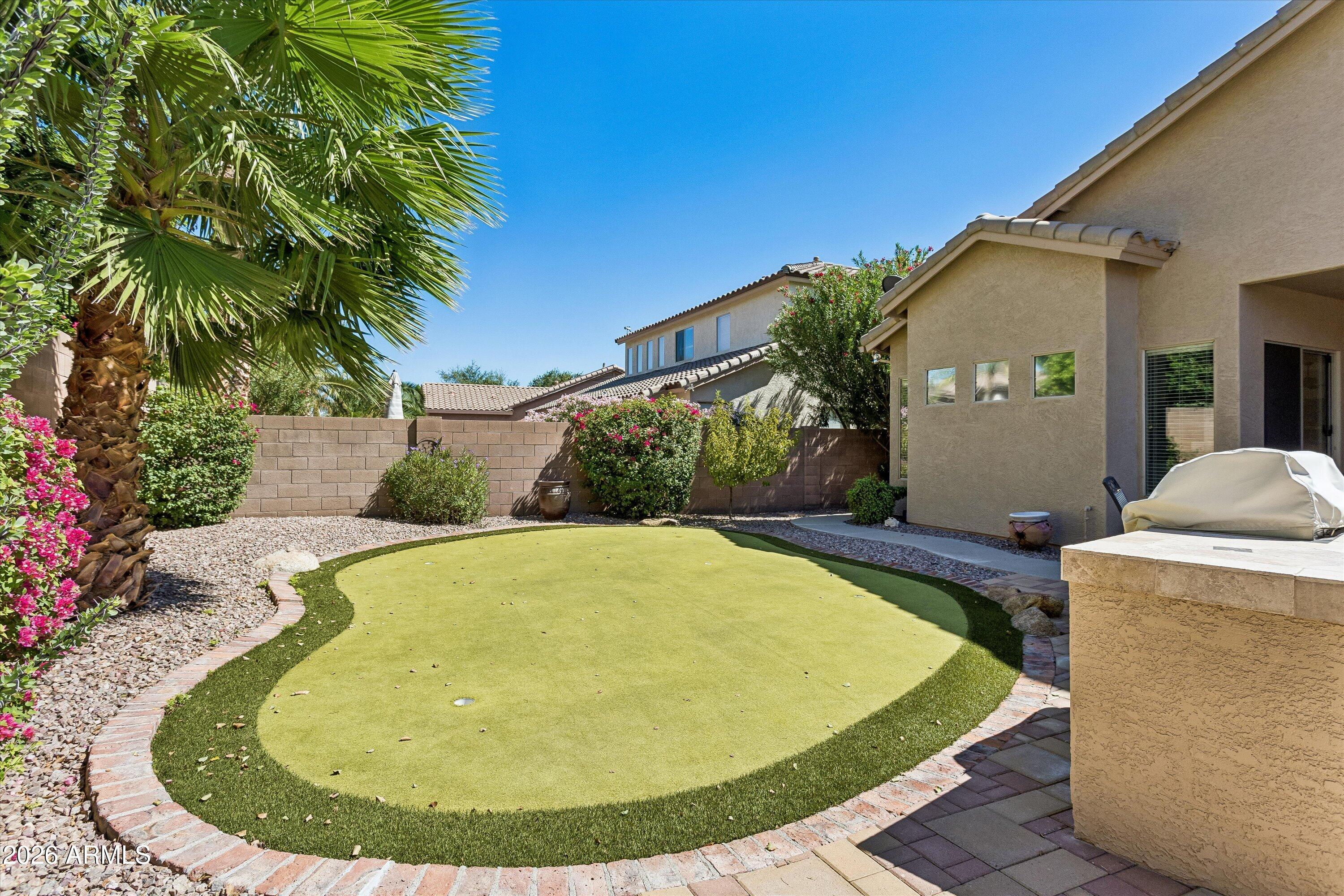 4342 W HACKAMORE Drive