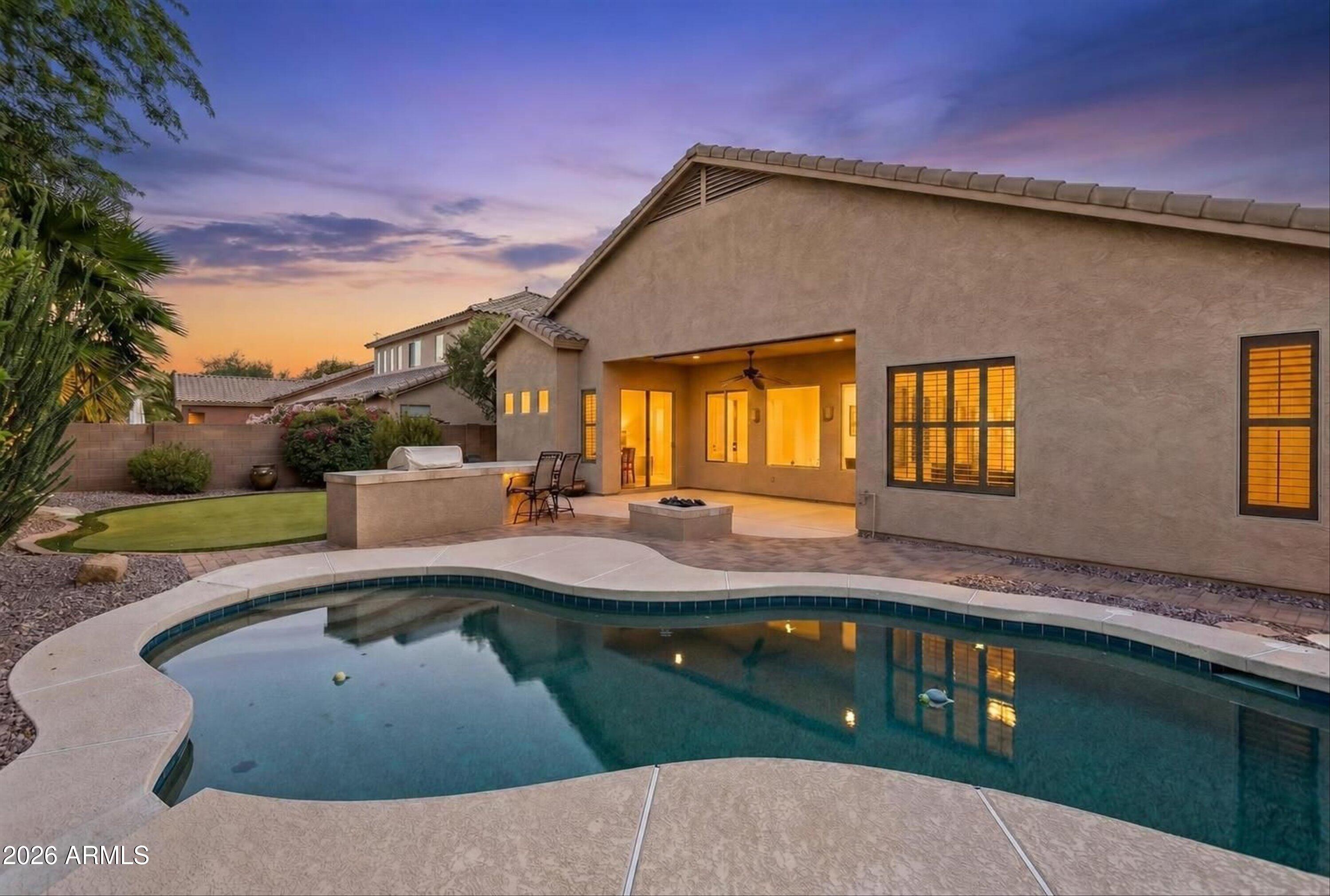 4342 W HACKAMORE Drive