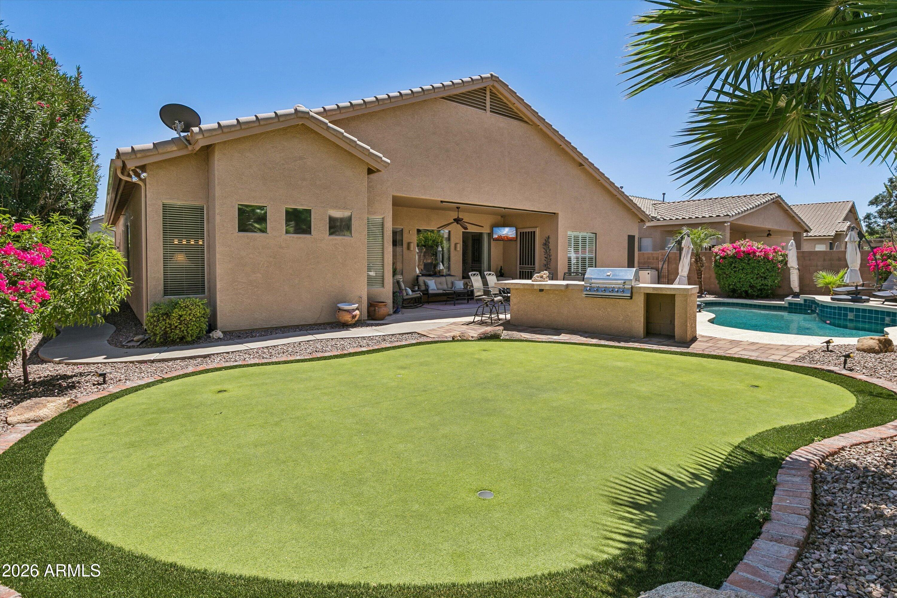 4342 W HACKAMORE Drive