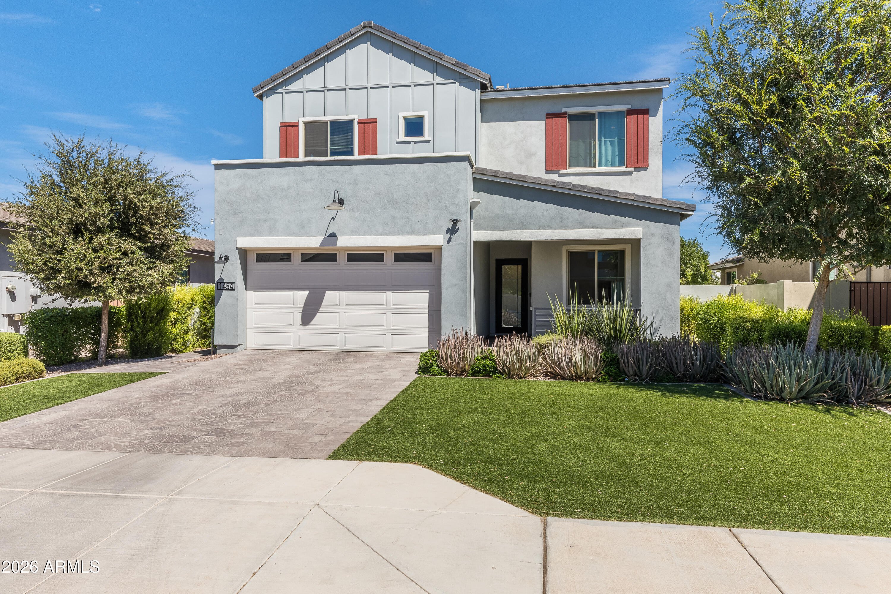 1454 E RAKESTRAW Lane