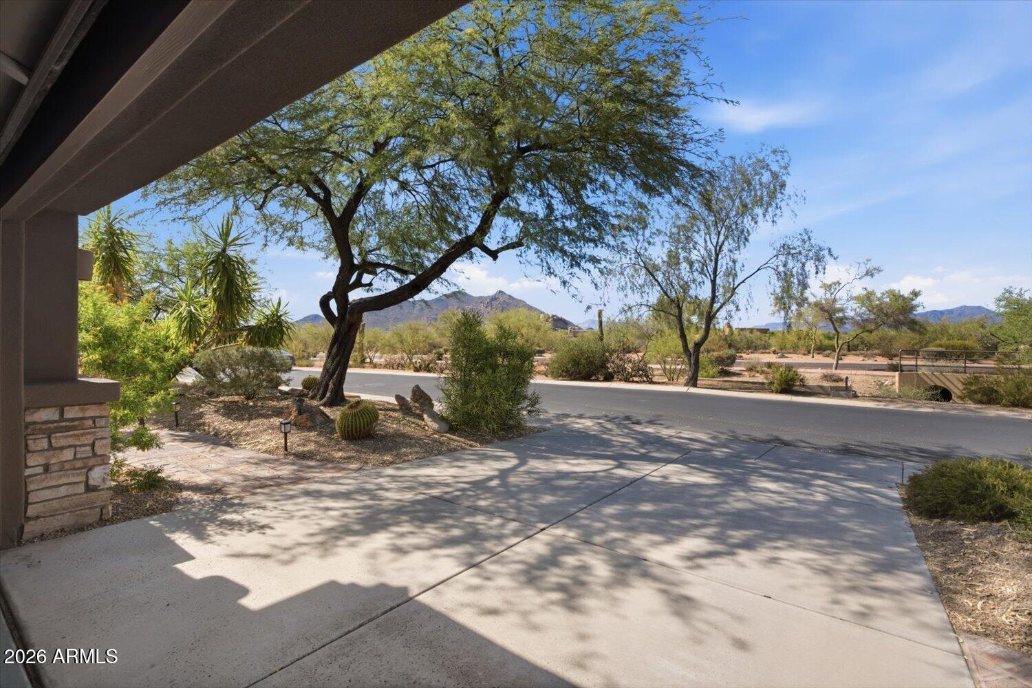 7427 E EVENING GLOW Drive