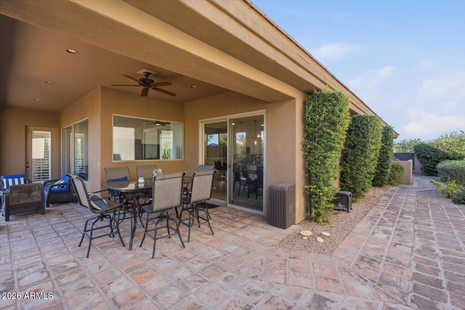 7427 E EVENING GLOW Drive