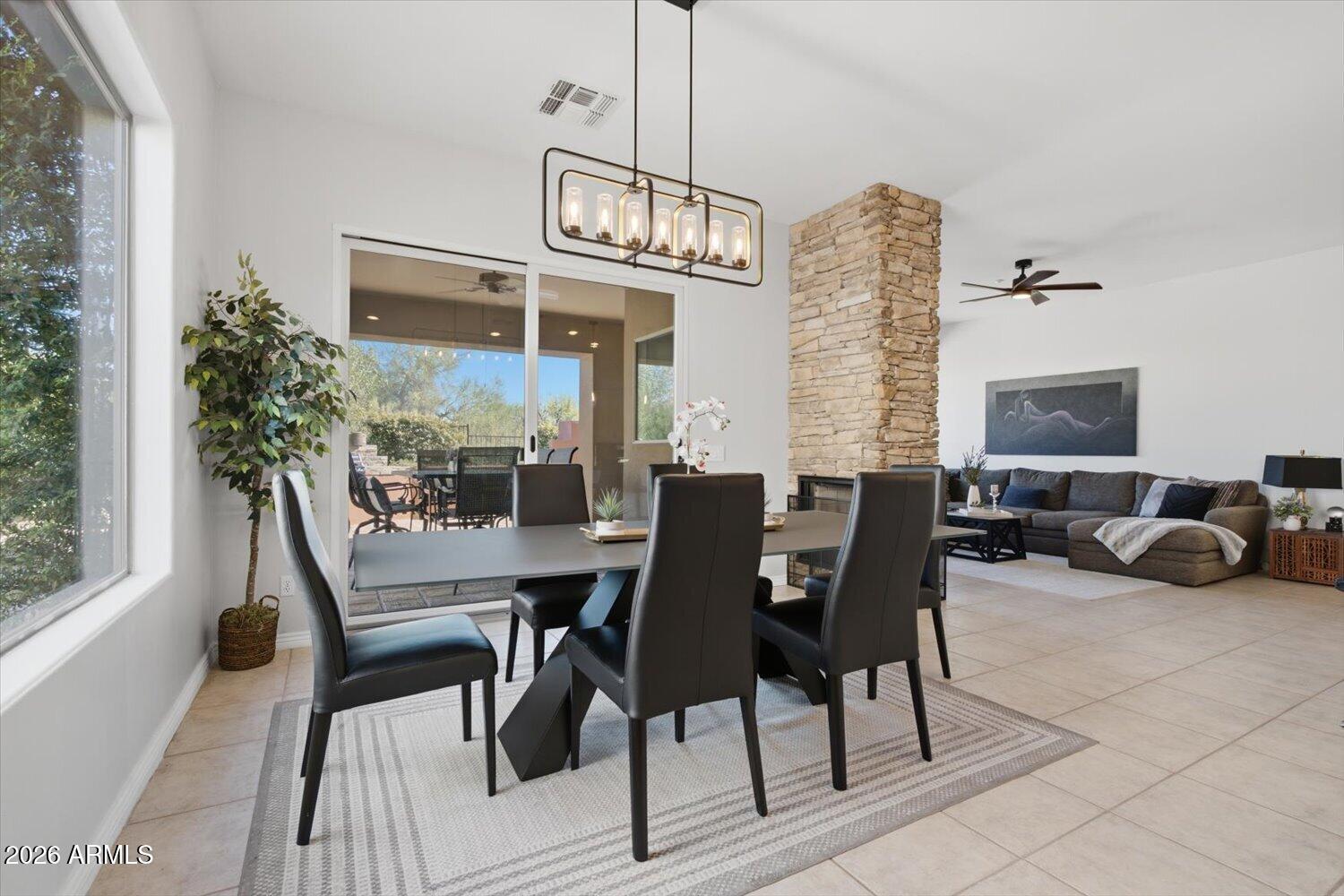 7427 E EVENING GLOW Drive