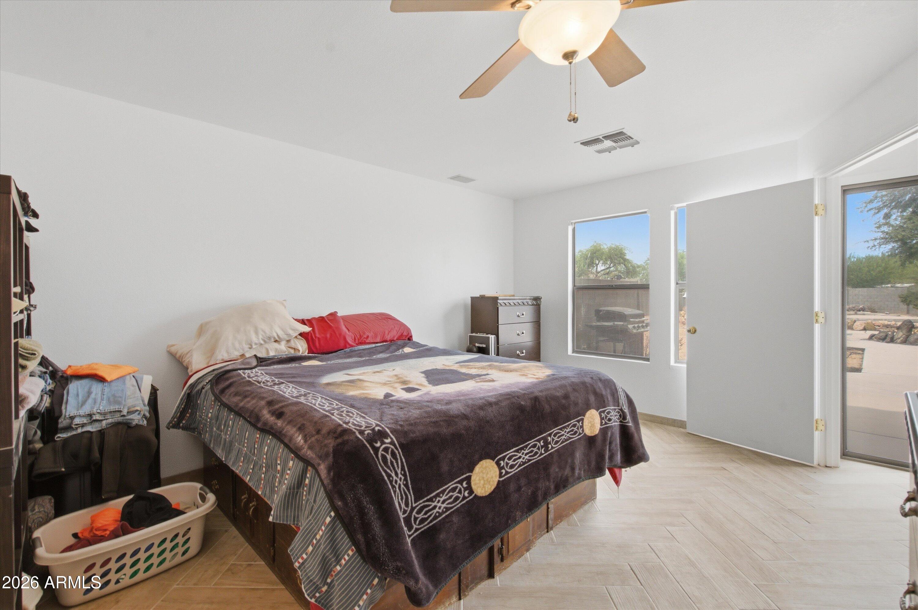 304 S CANFIELD