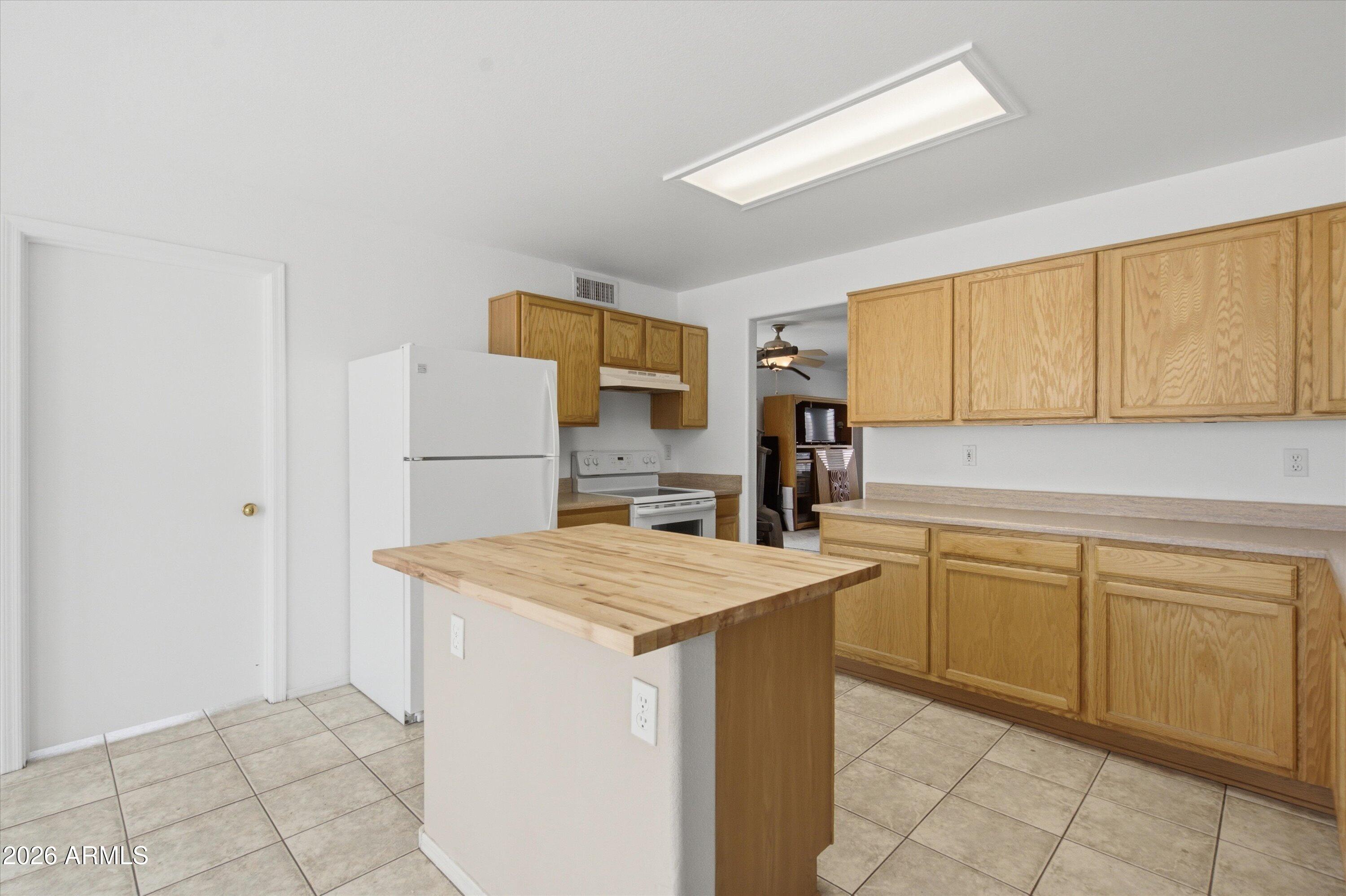 304 S CANFIELD