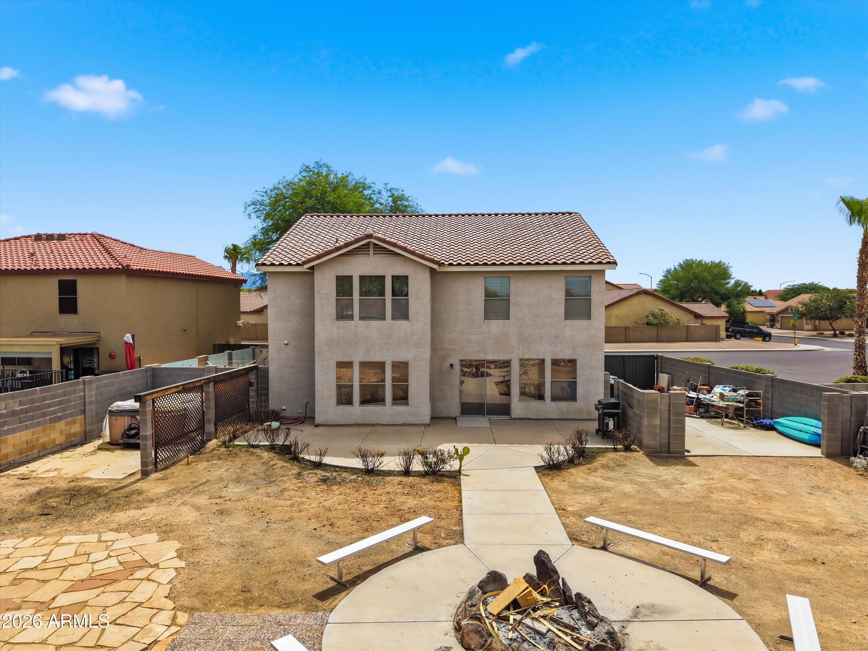 304 S CANFIELD