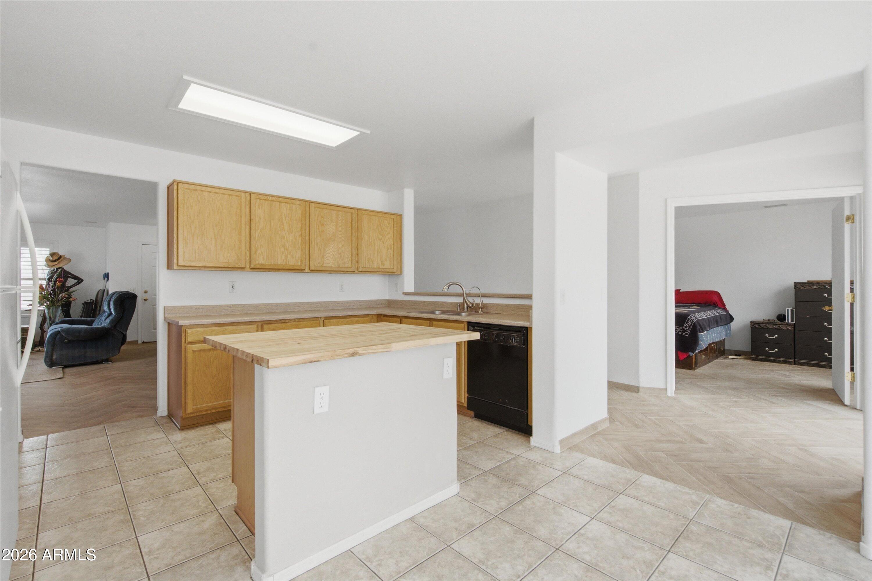 304 S CANFIELD