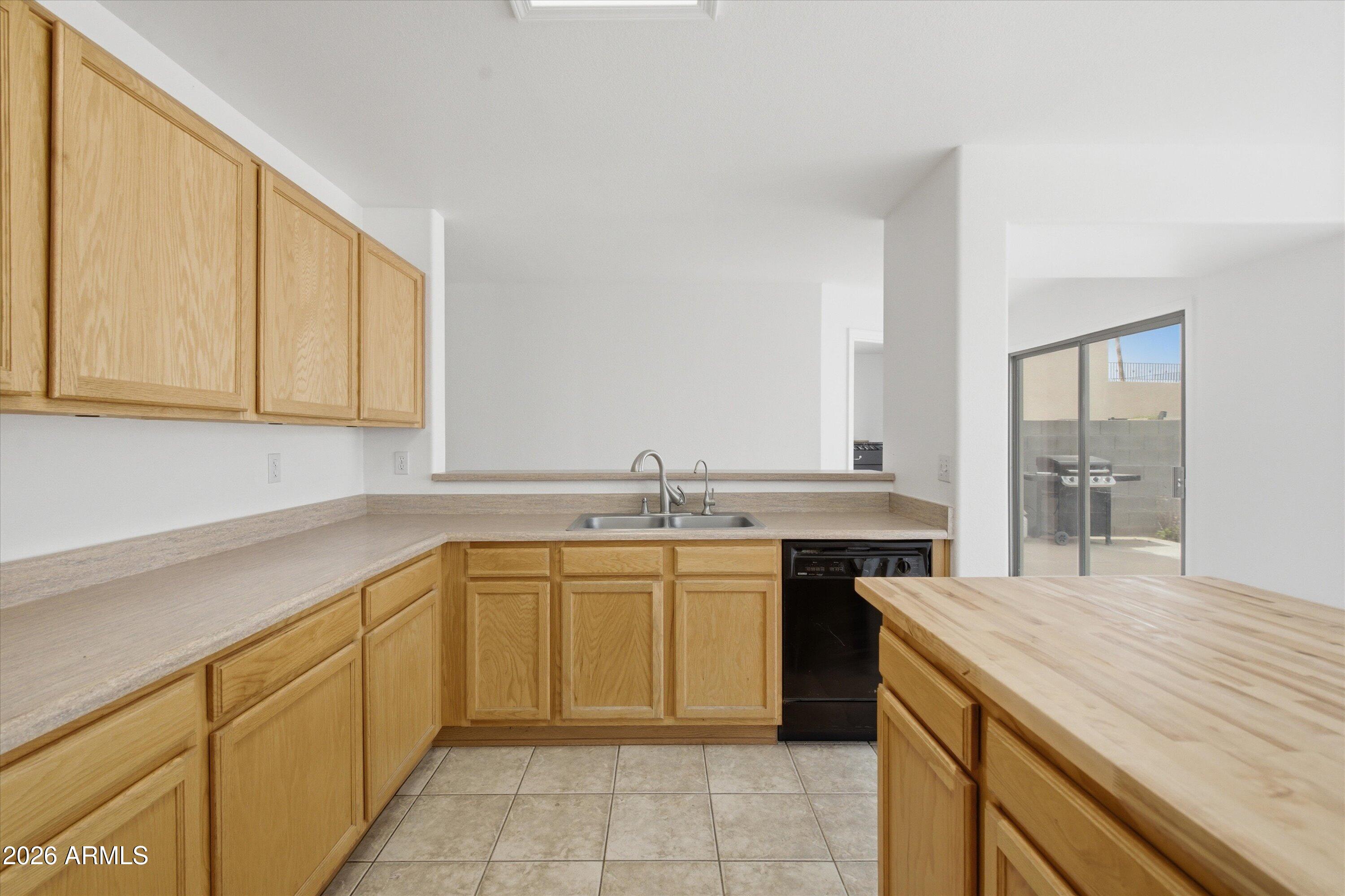 304 S CANFIELD