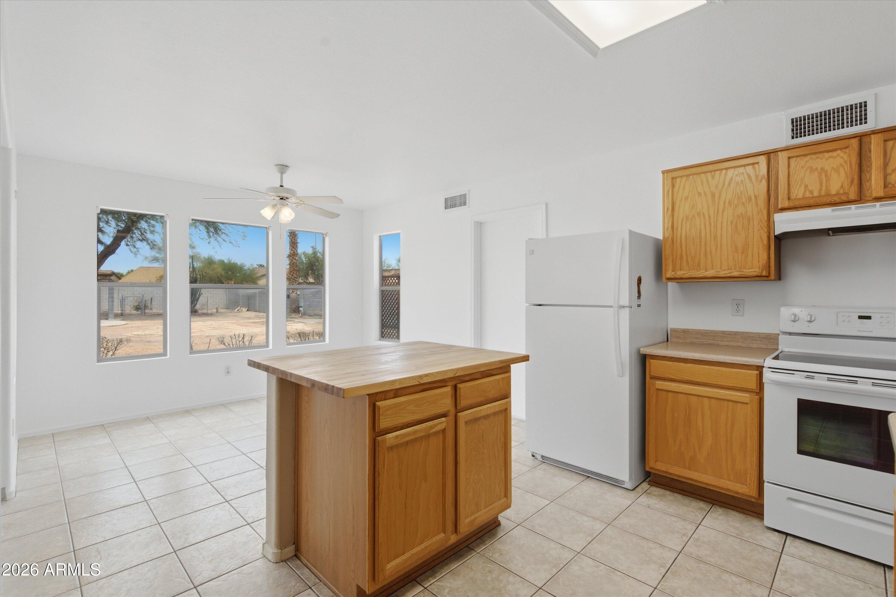 304 S CANFIELD