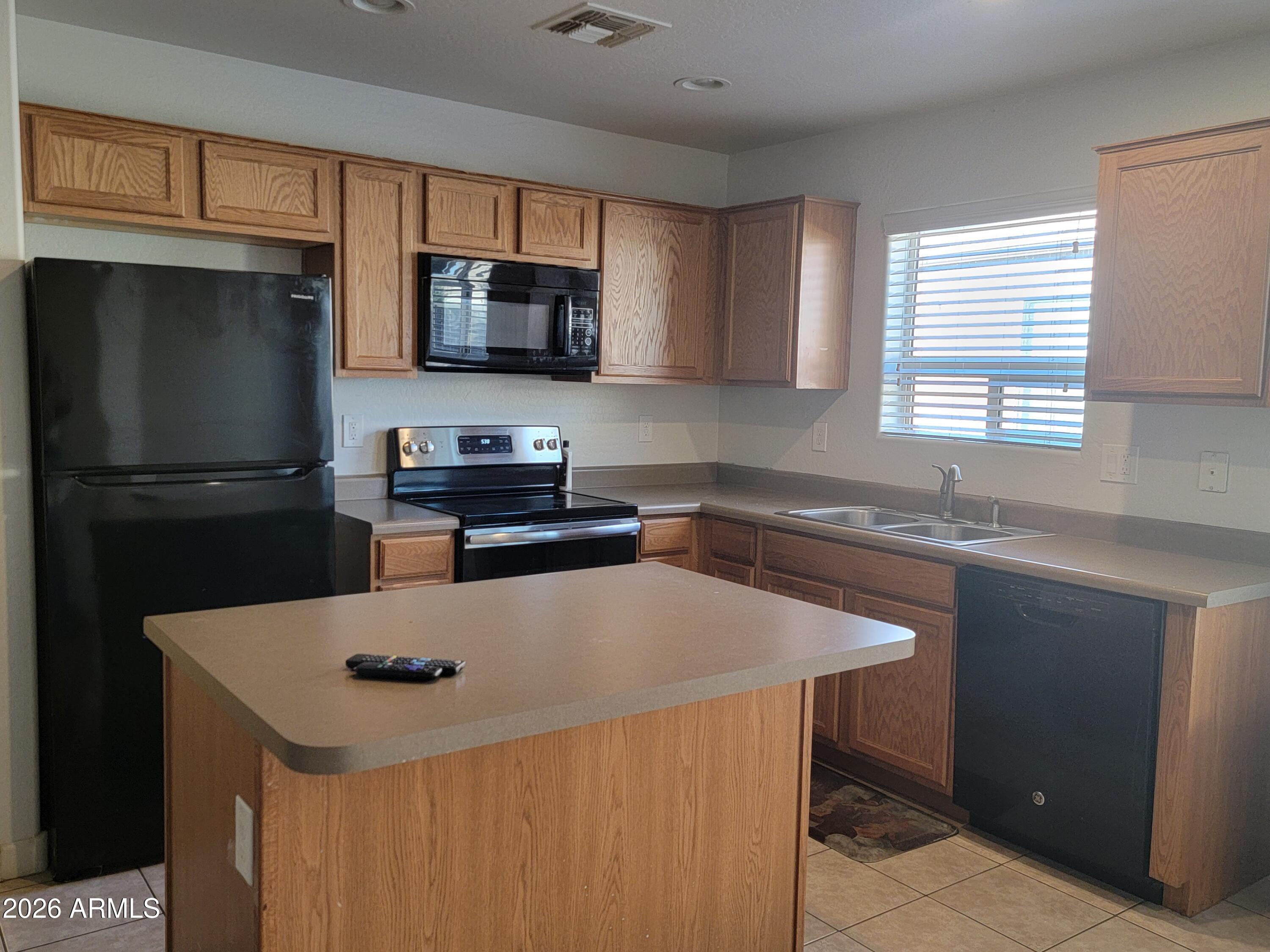 4661 E JADEITE Drive