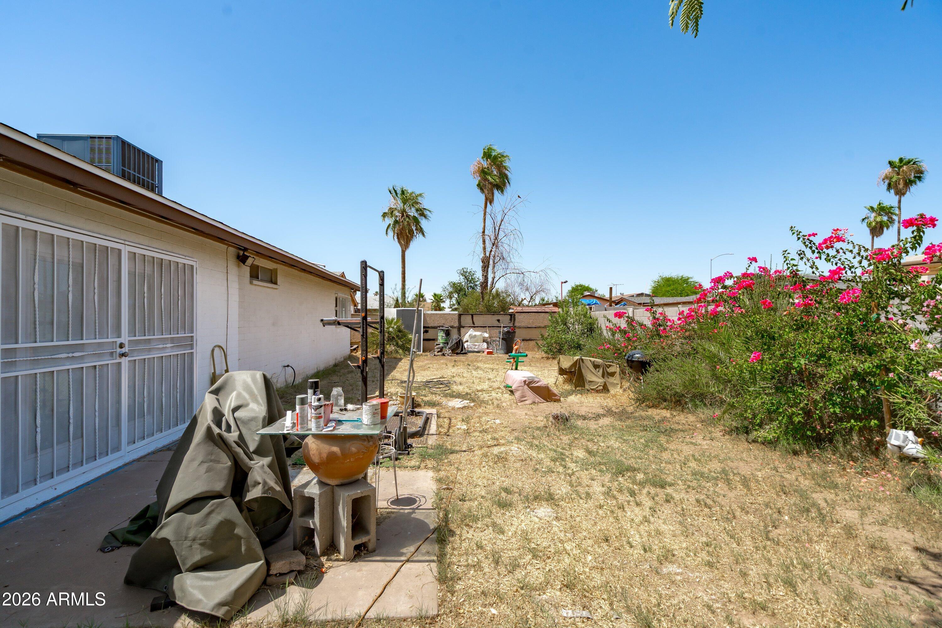 845 S VALENCIA