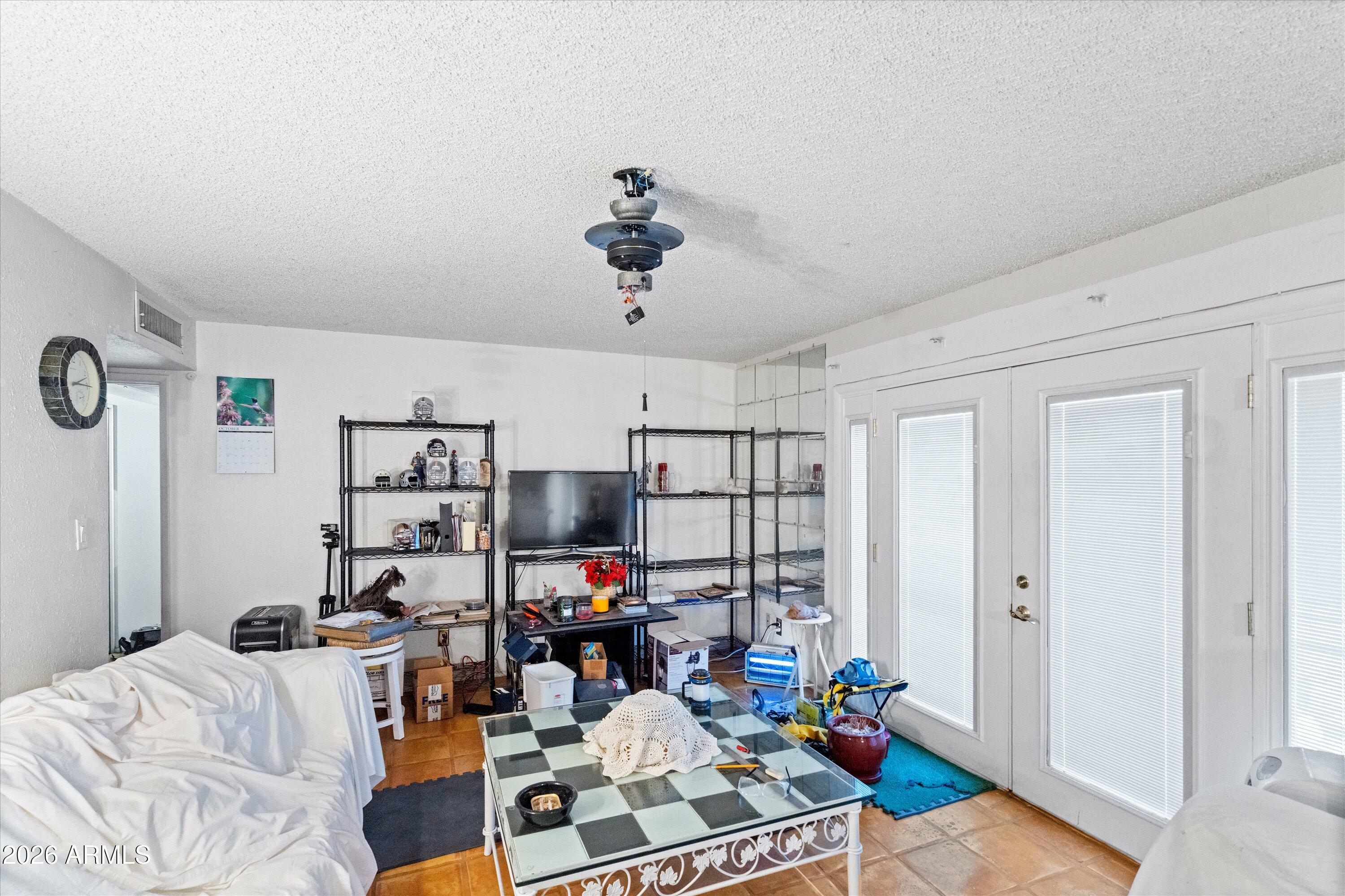 845 S VALENCIA