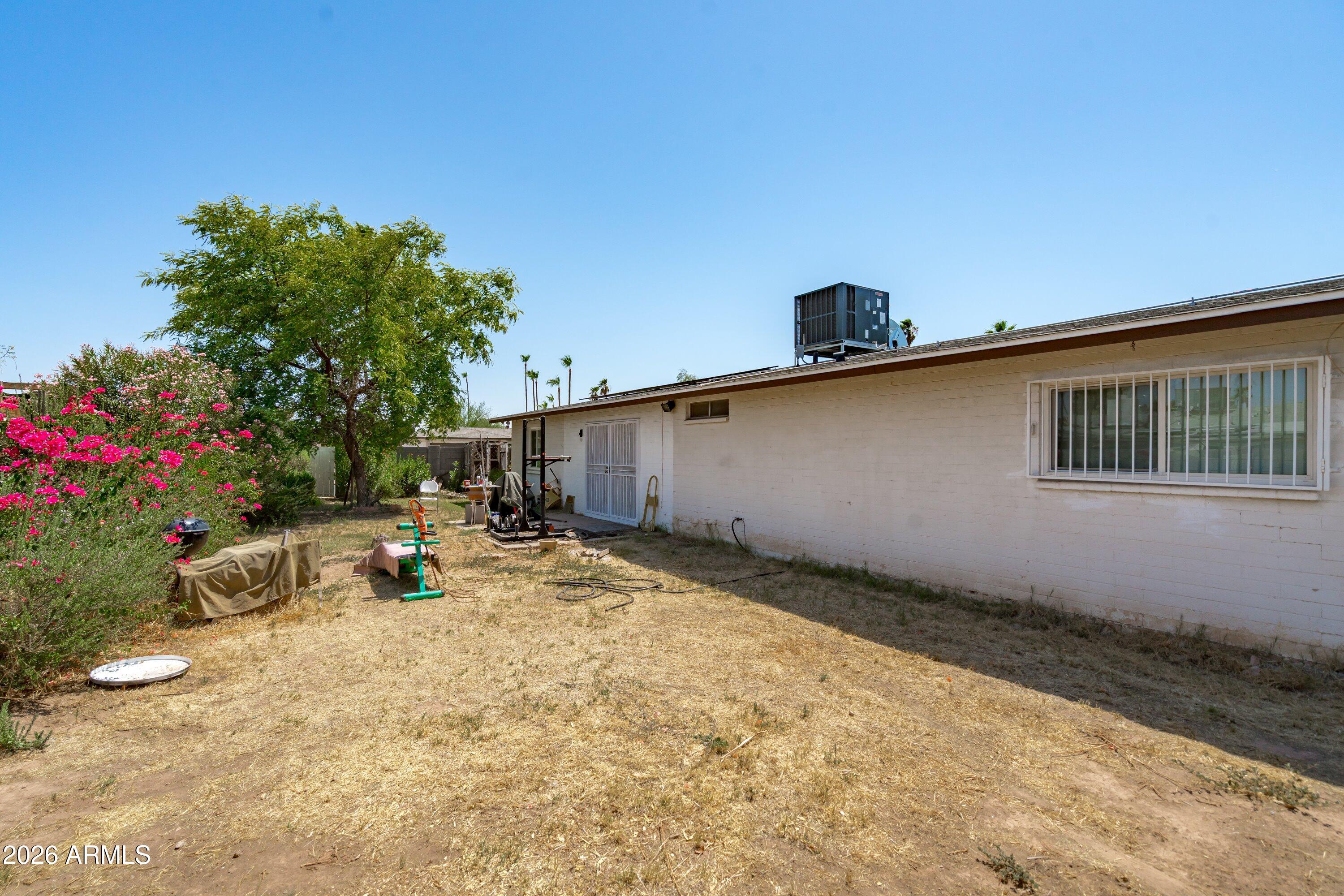 845 S VALENCIA