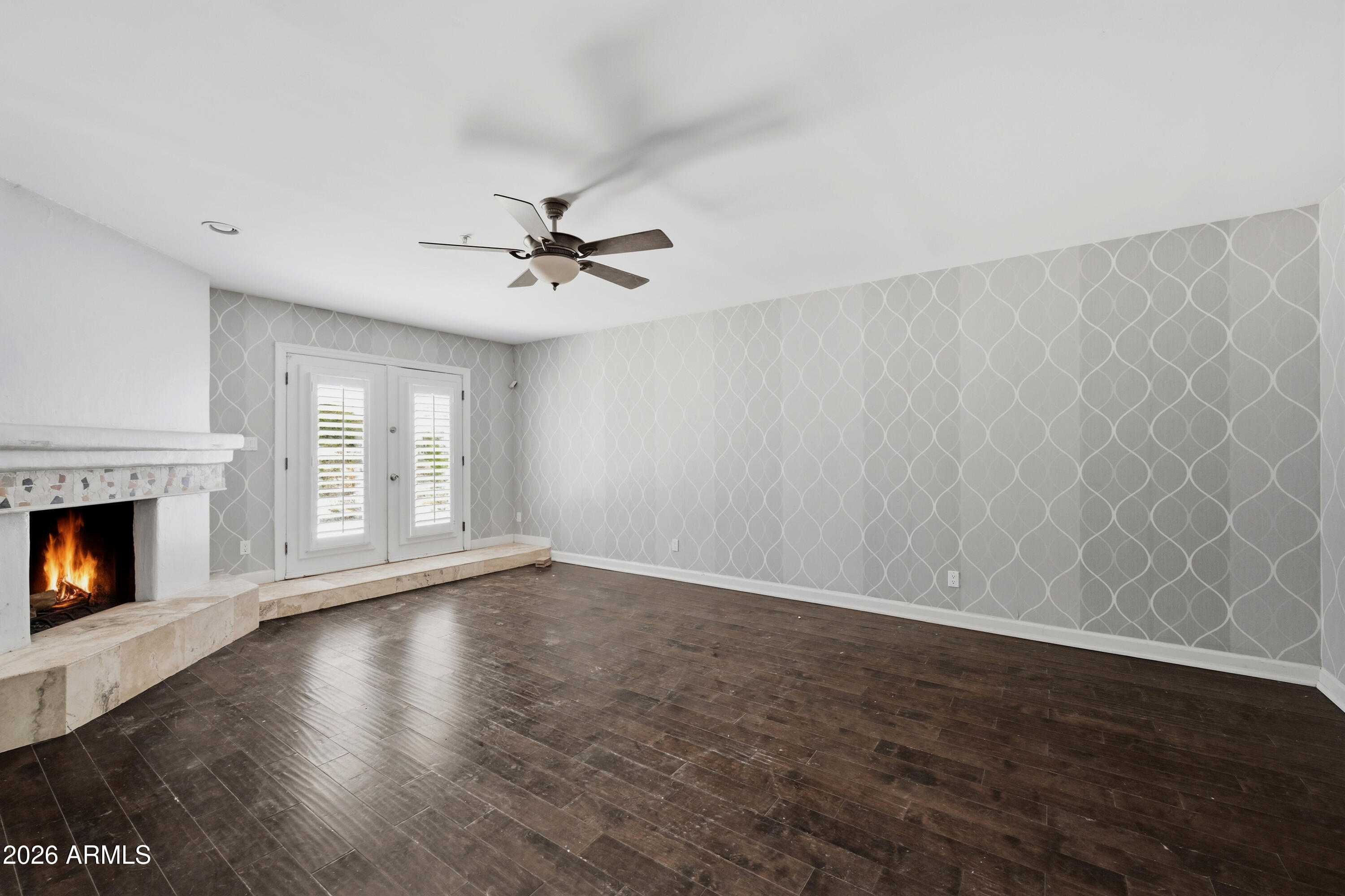 7214 E ROYAL PALM Road
