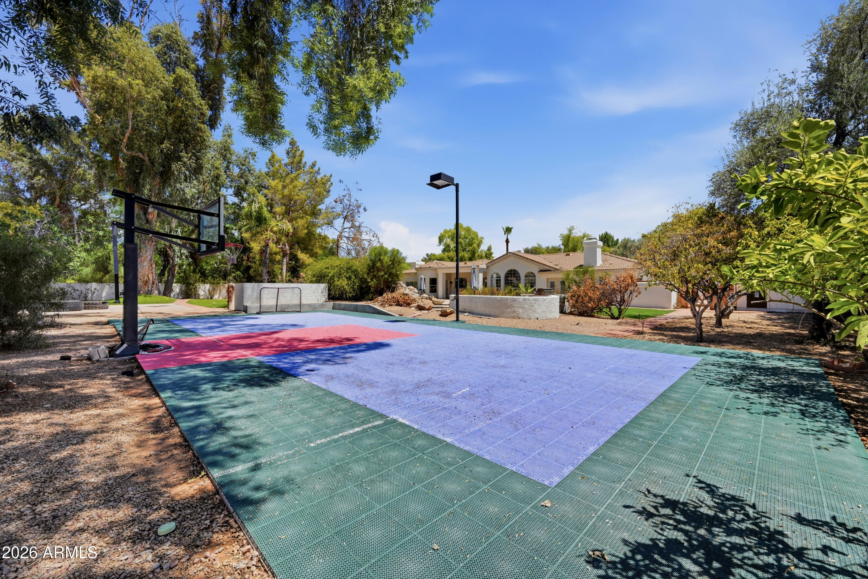7214 E ROYAL PALM Road