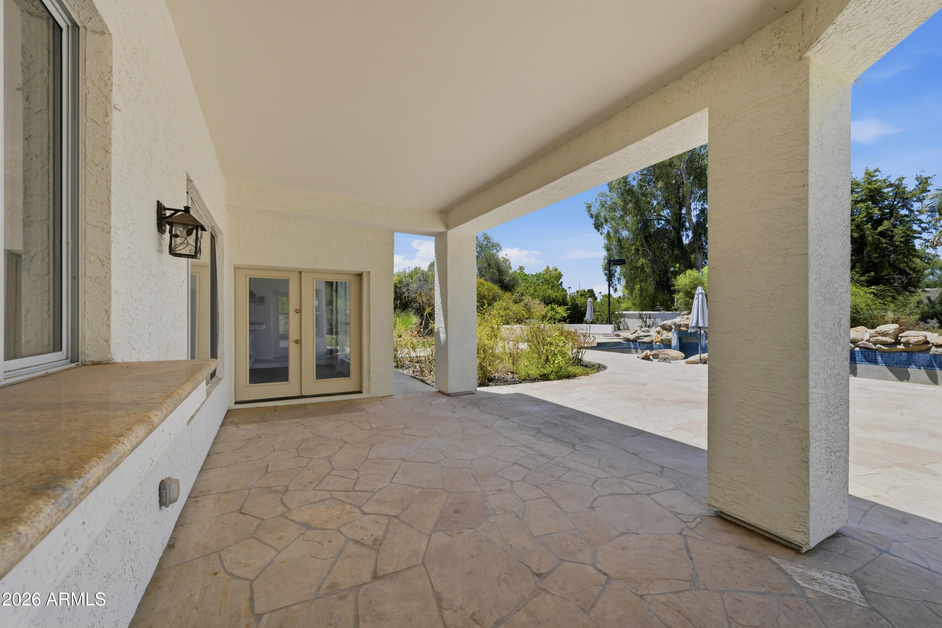 7214 E ROYAL PALM Road
