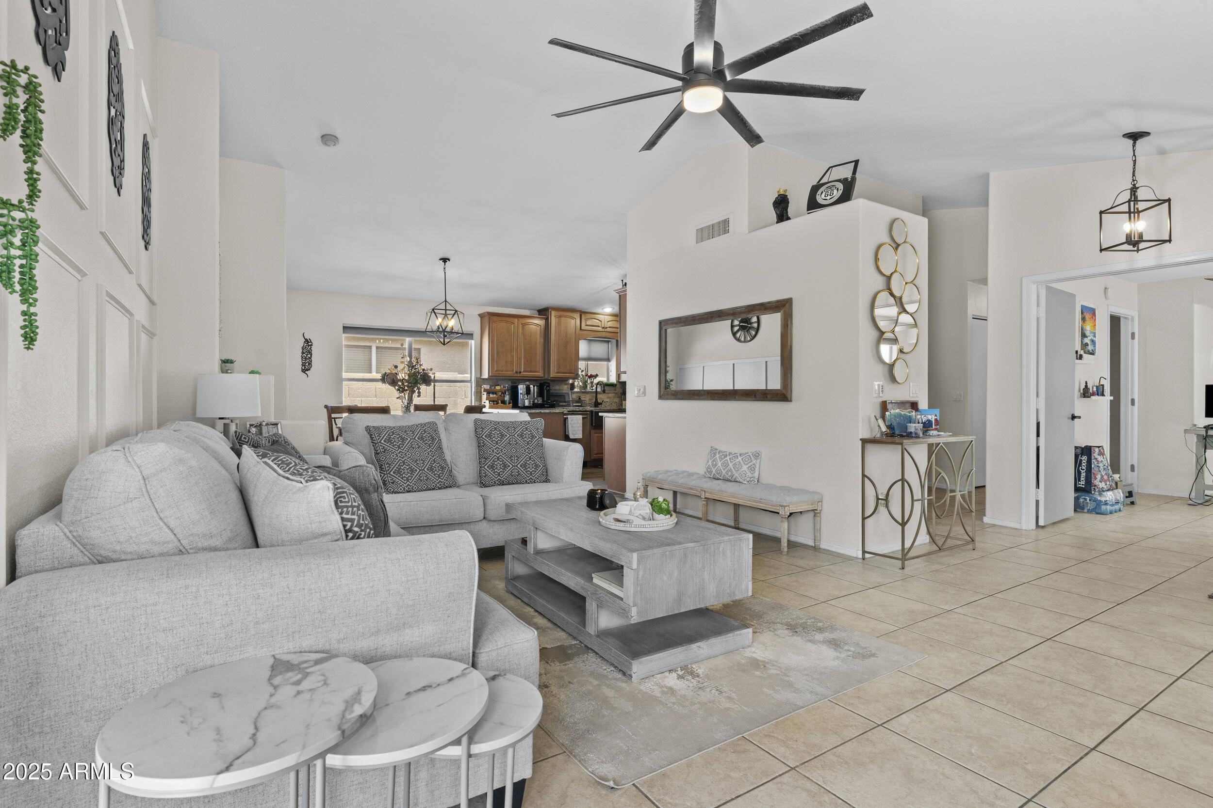 1162 W BLUEBIRD Drive