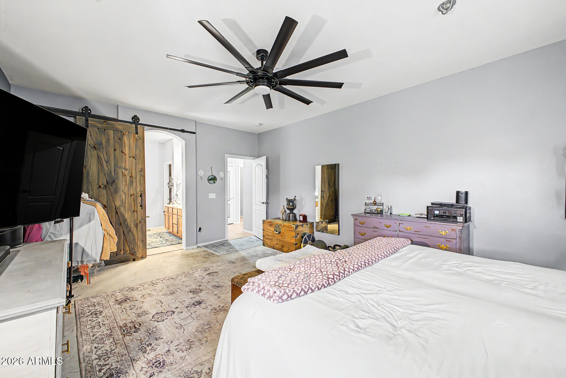 9185 W IRMA Lane
