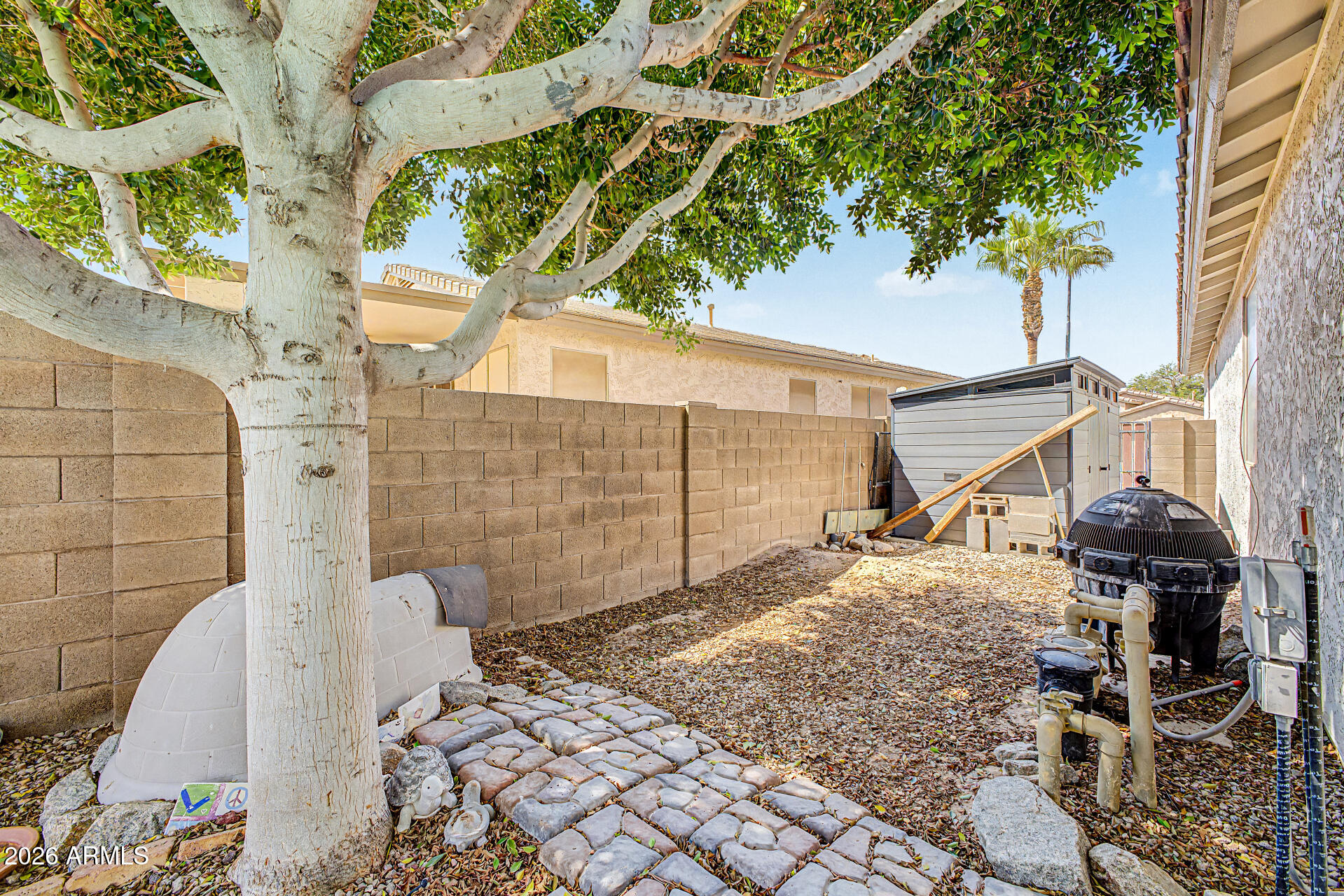 9185 W IRMA Lane