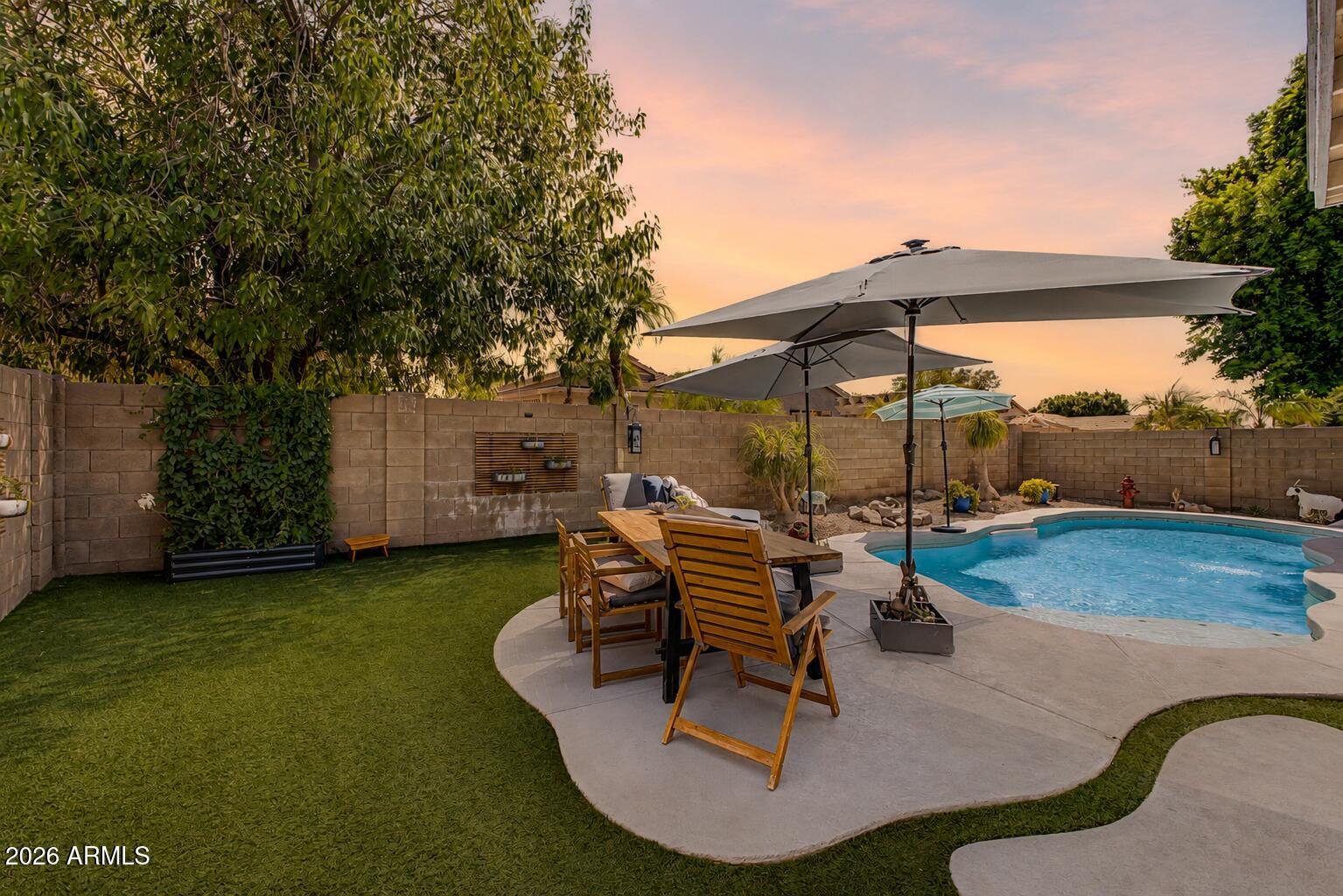9185 W IRMA Lane