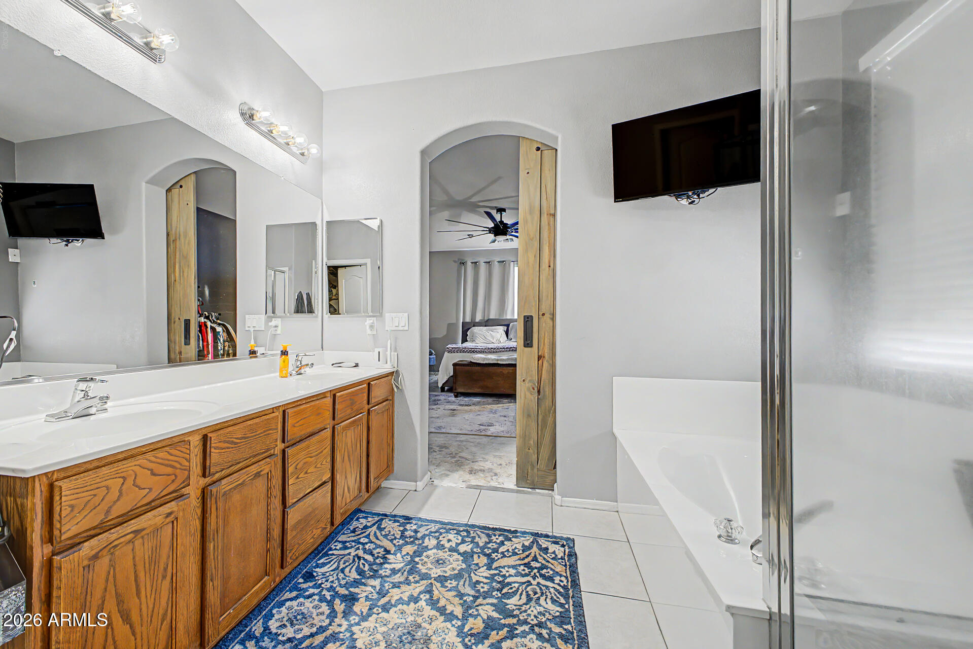 9185 W IRMA Lane
