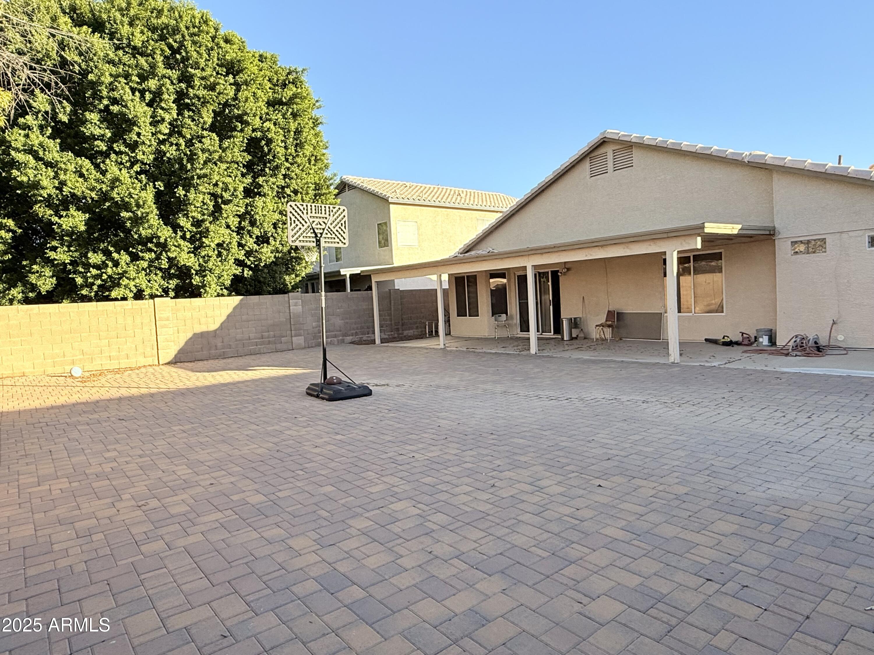 4762 W Taro Drive