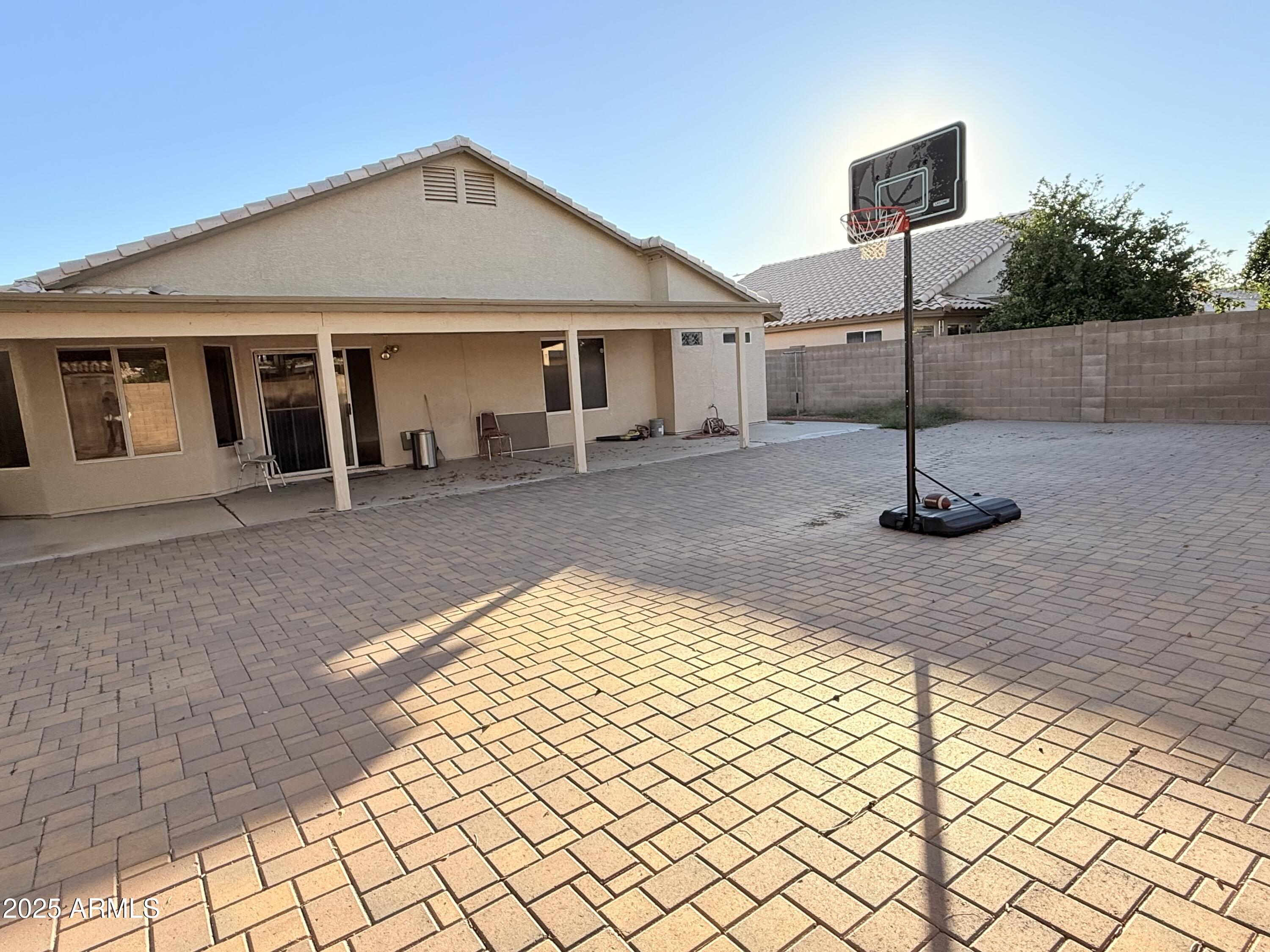 4762 W Taro Drive