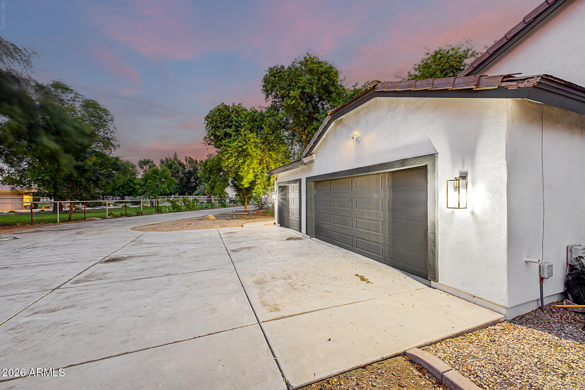 38816 N KENNEDY Drive