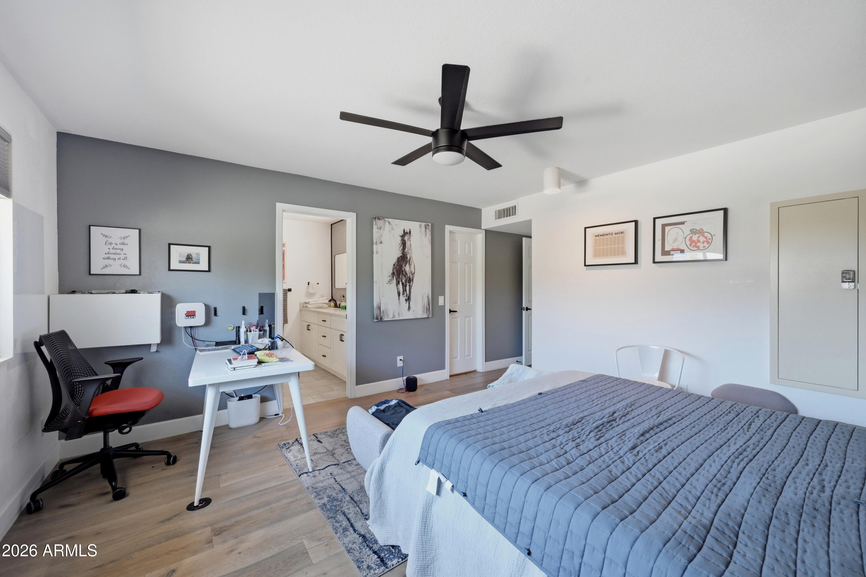 8354 E VIA DE DORADO
