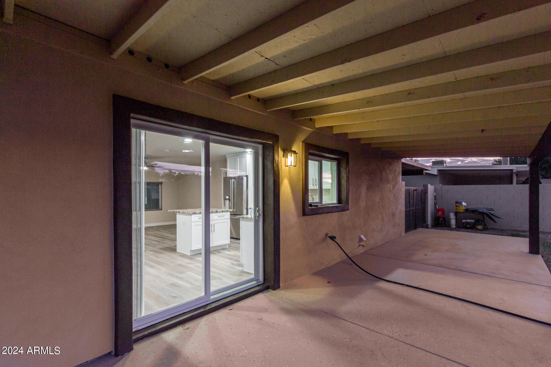 1602 W ROCKWOOD Drive