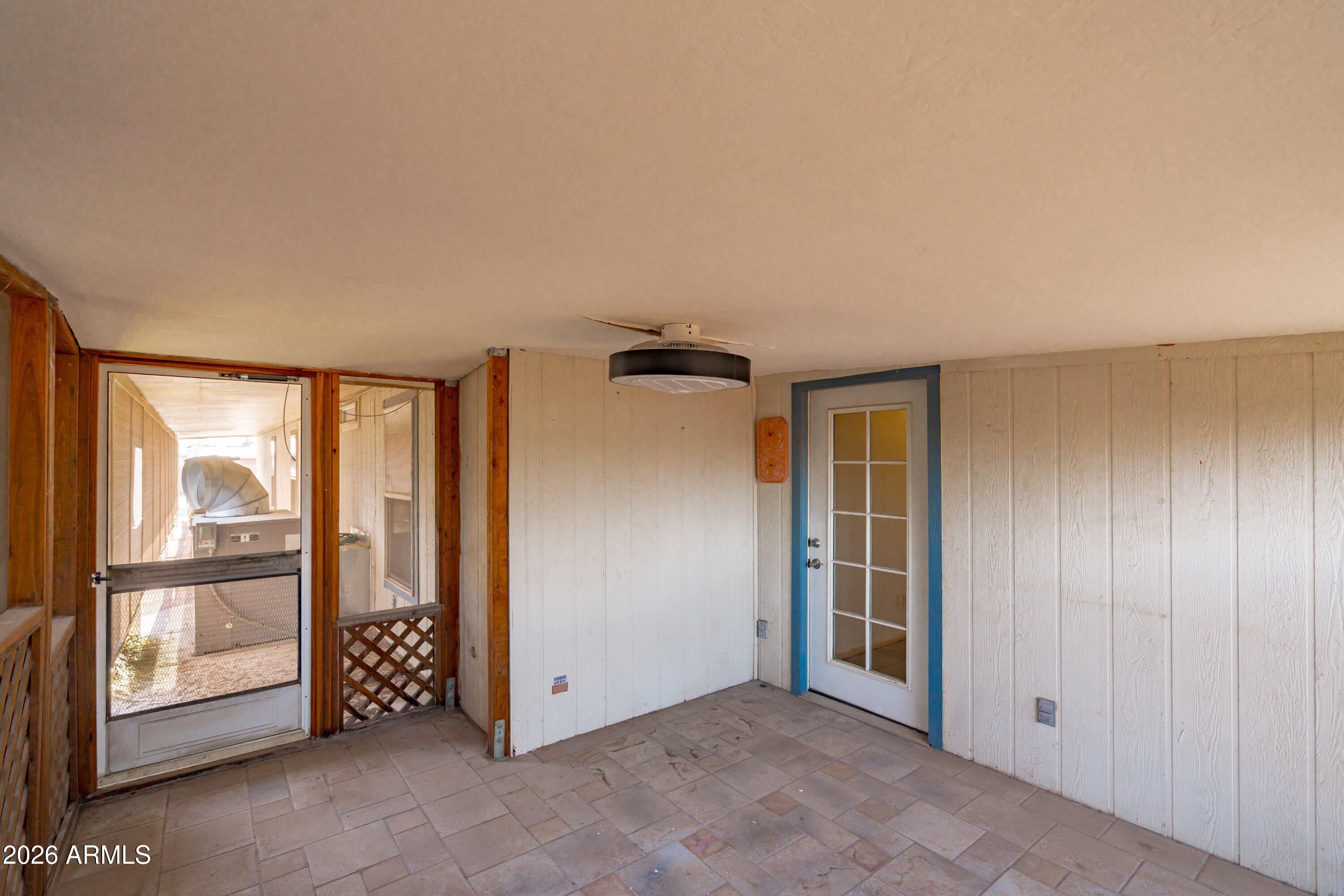 9009 E ELLASAR Avenue