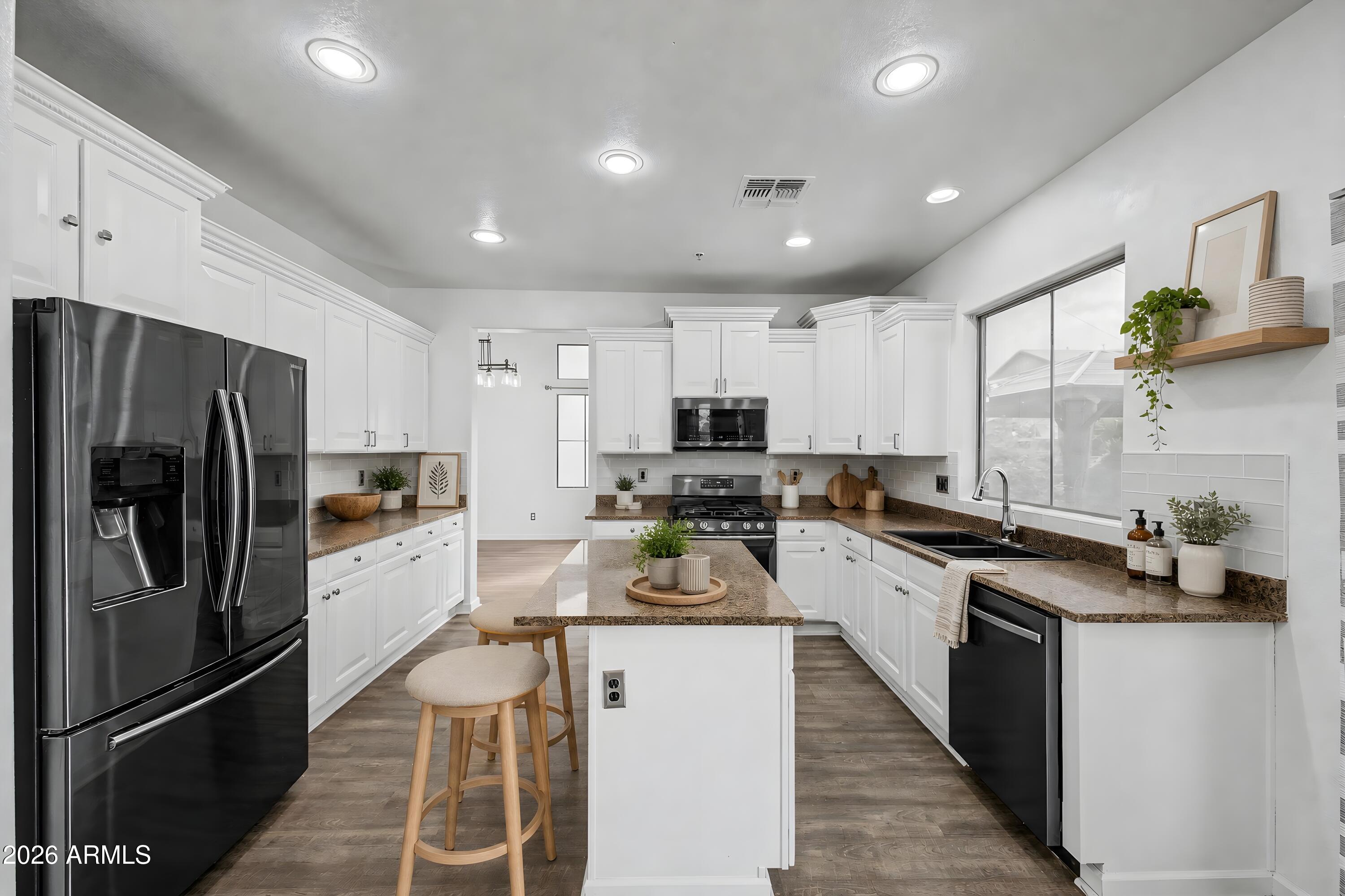 12175 W CHASE Lane