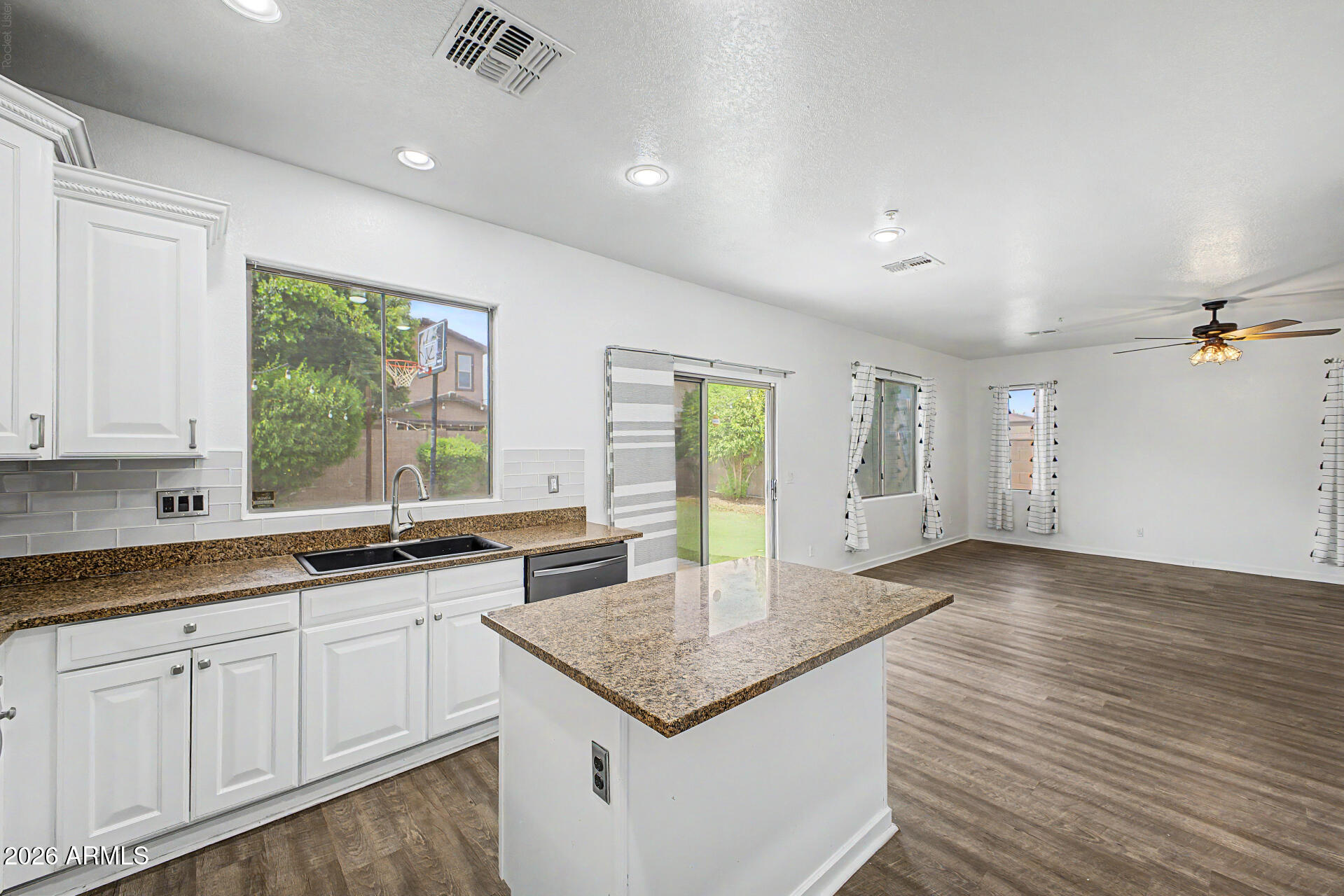 12175 W CHASE Lane