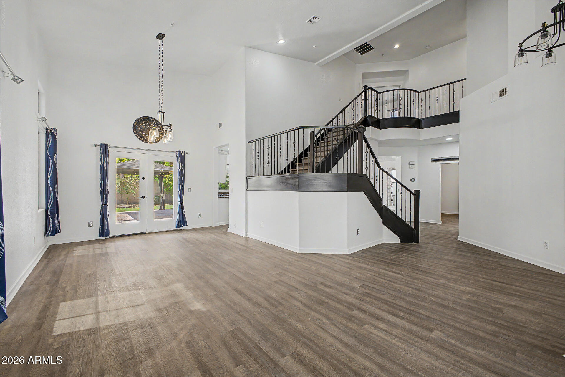 12175 W CHASE Lane