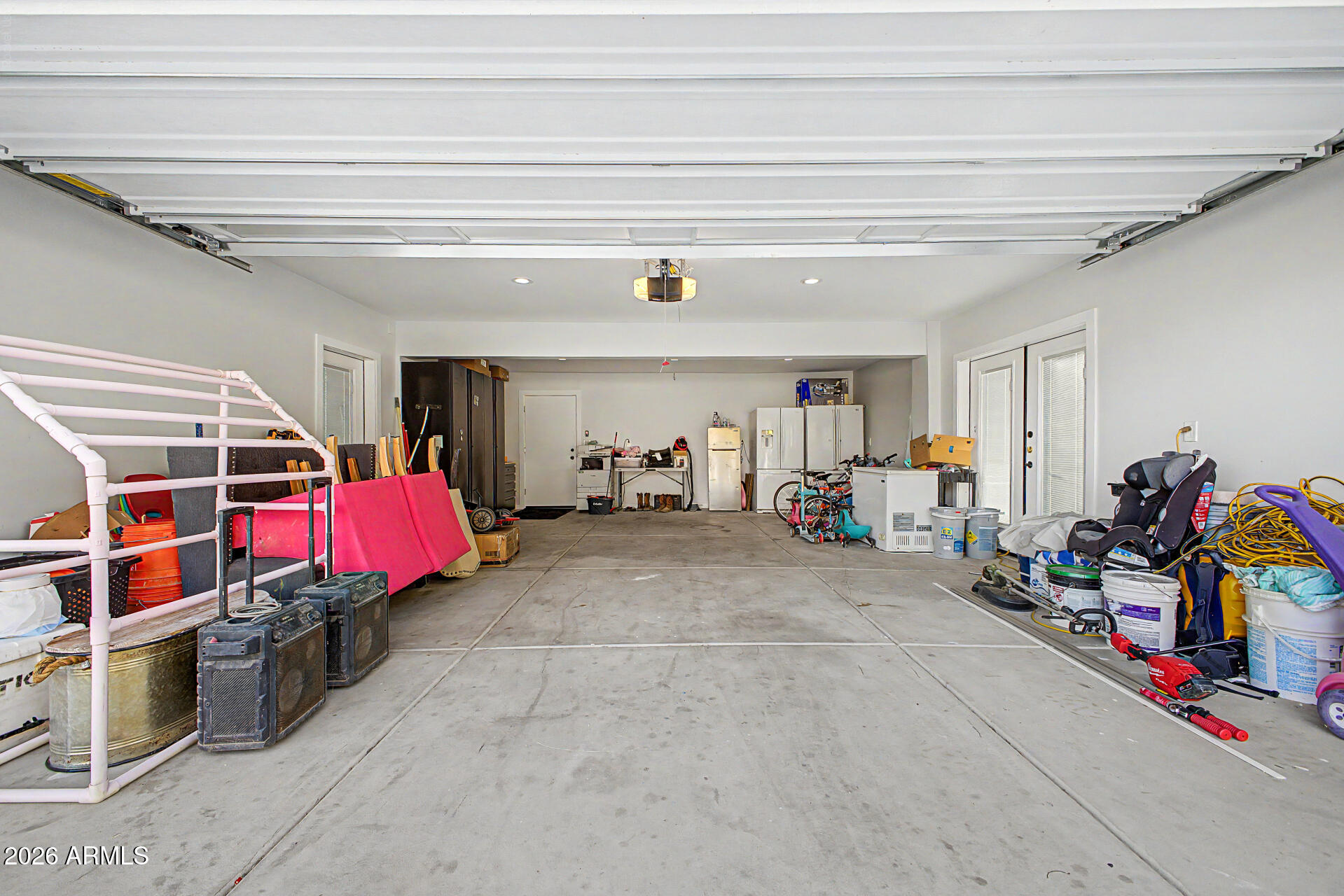 10302 W EARLL Drive