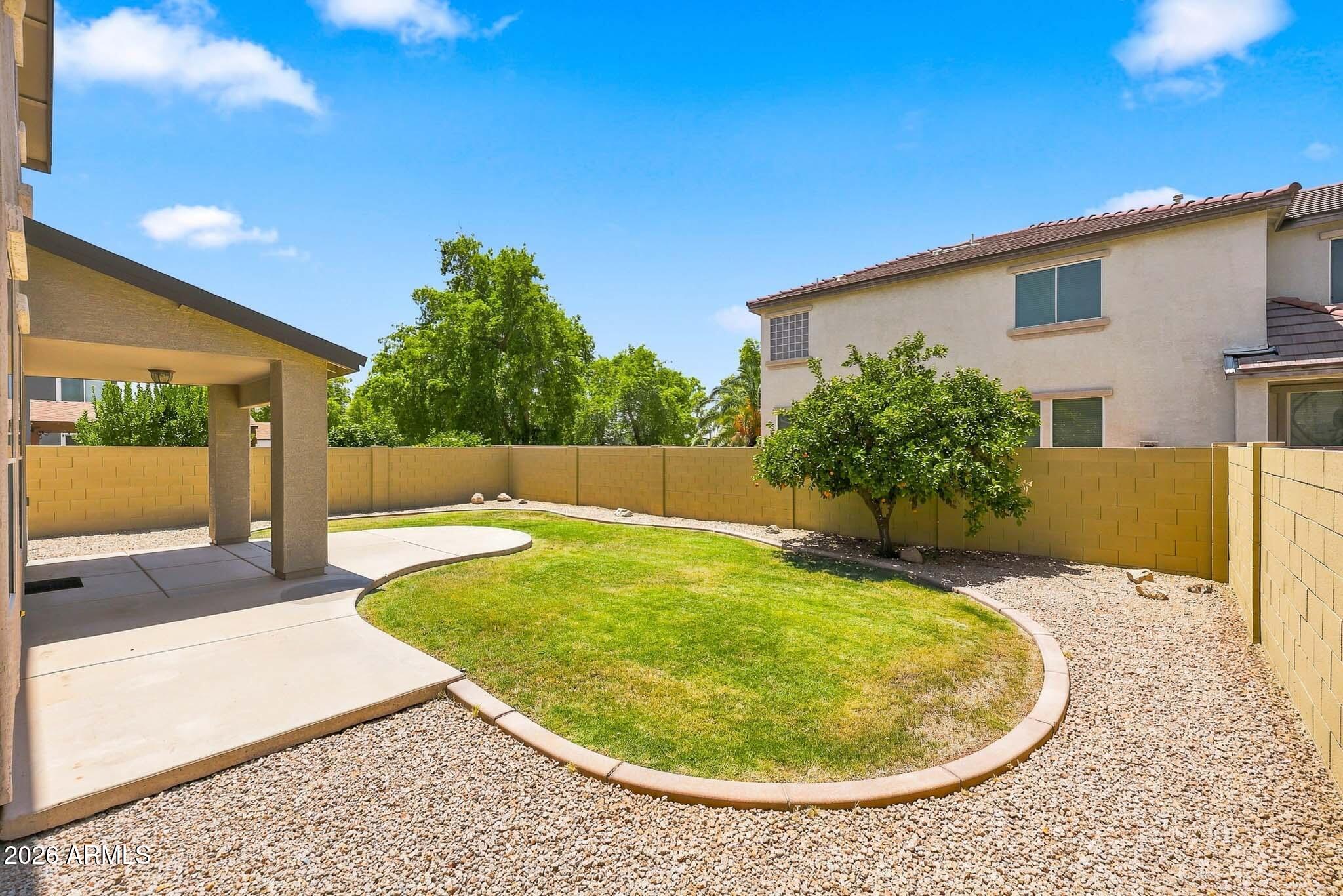 1562 S SABINO Court
