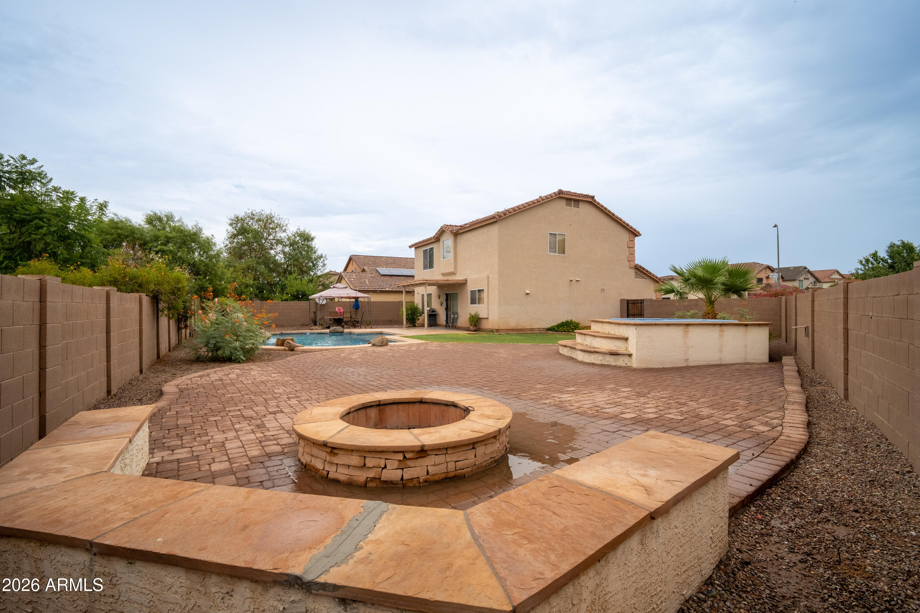 3220 S 72ND Lane