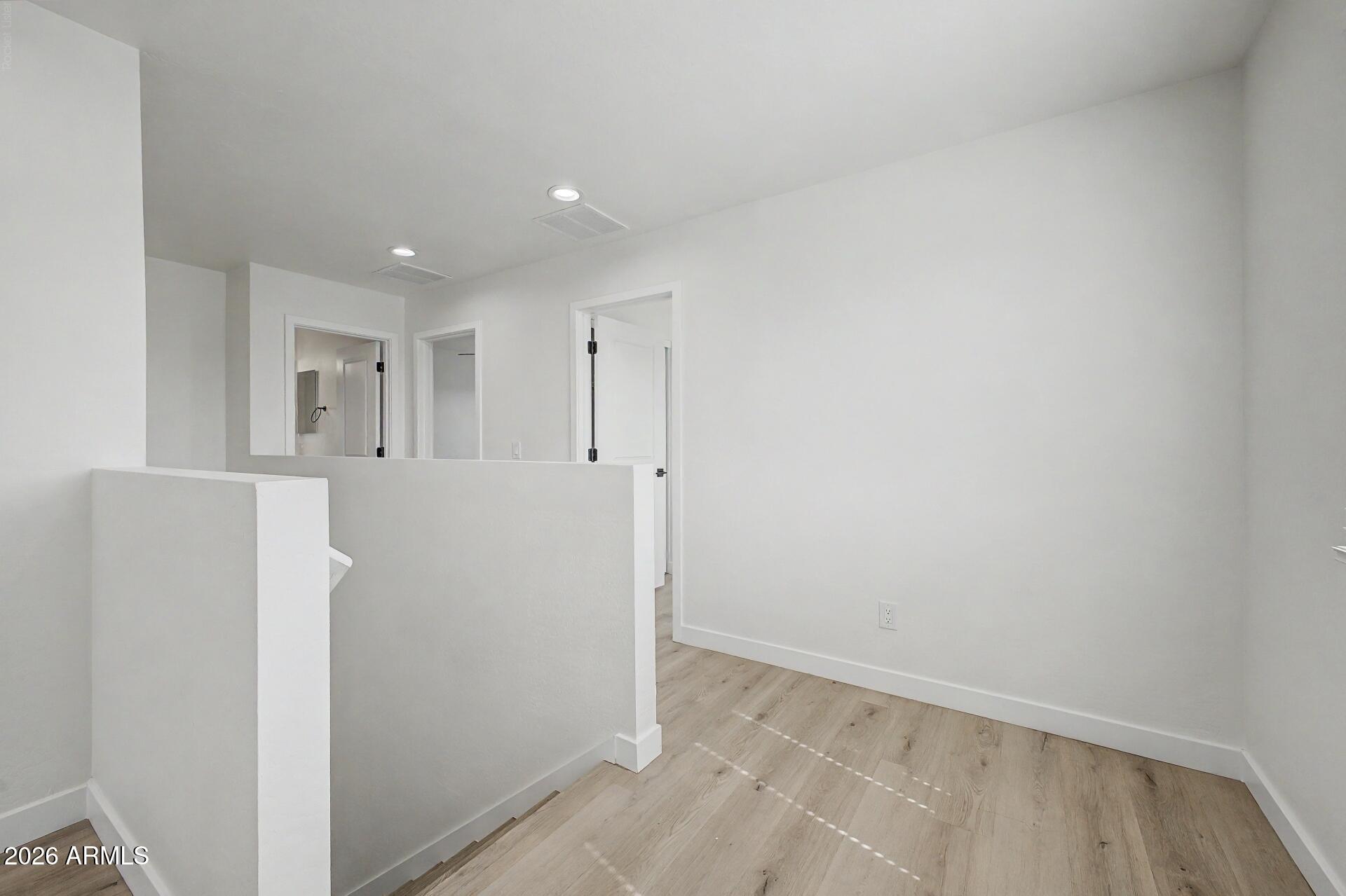 141 W Latona Road