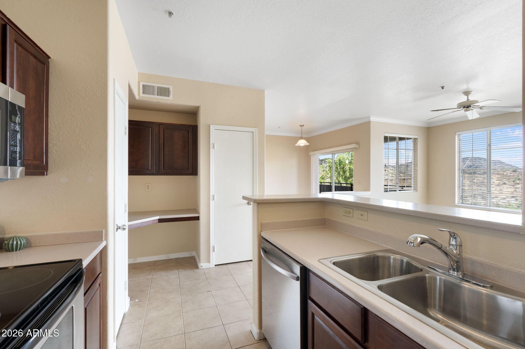 1720 E THUNDERBIRD Road 3113