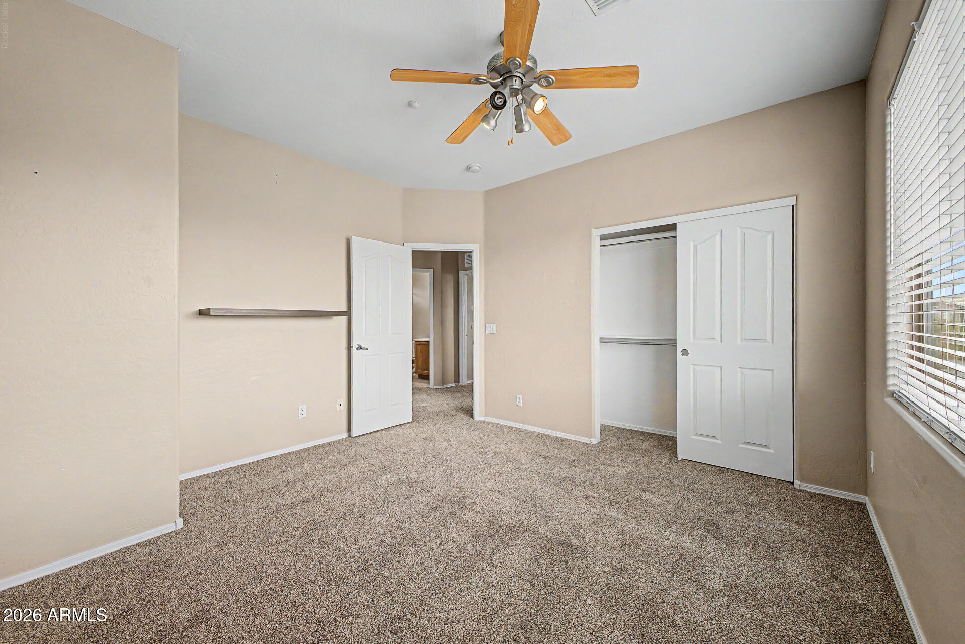 7401 W TIERRA BUENA Lane