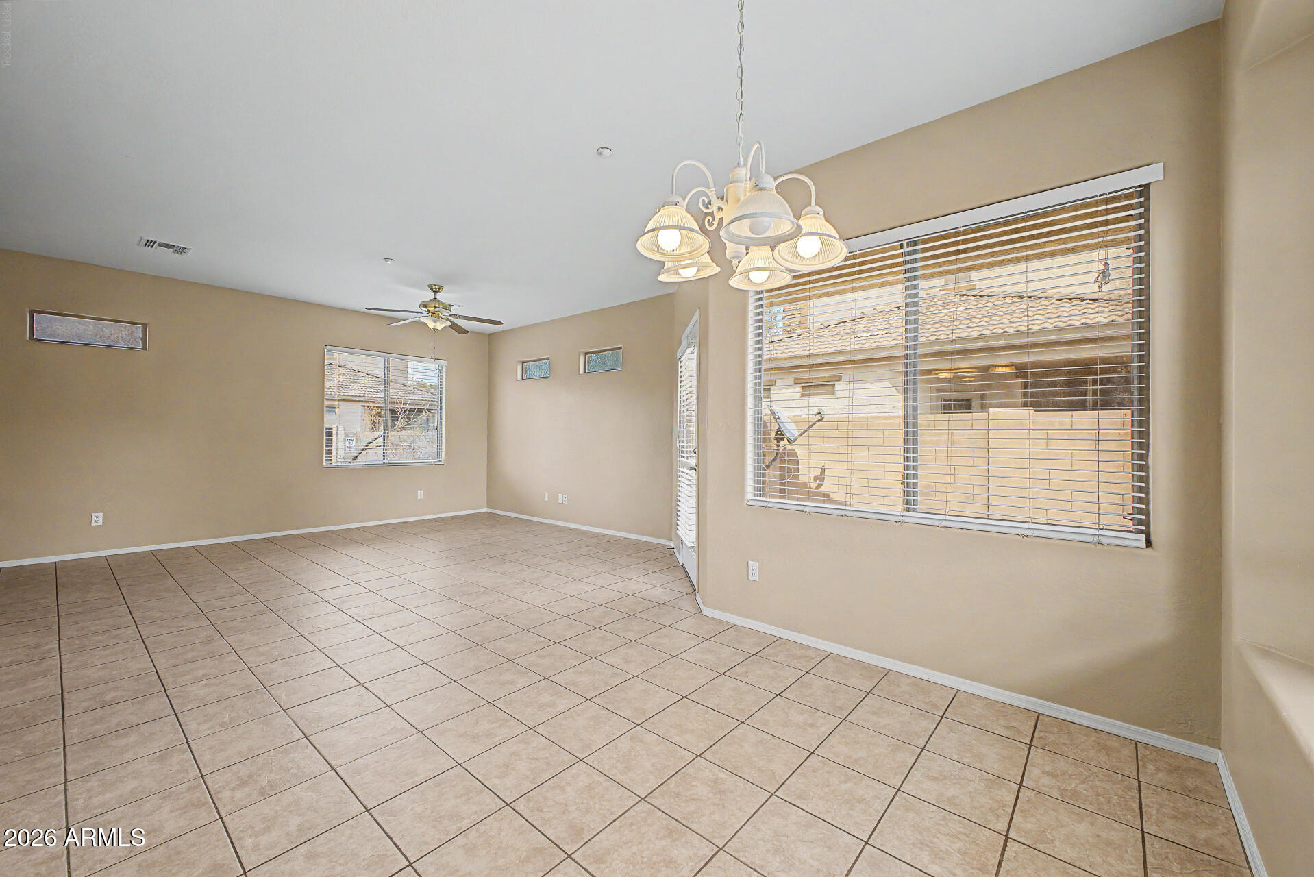 7401 W TIERRA BUENA Lane
