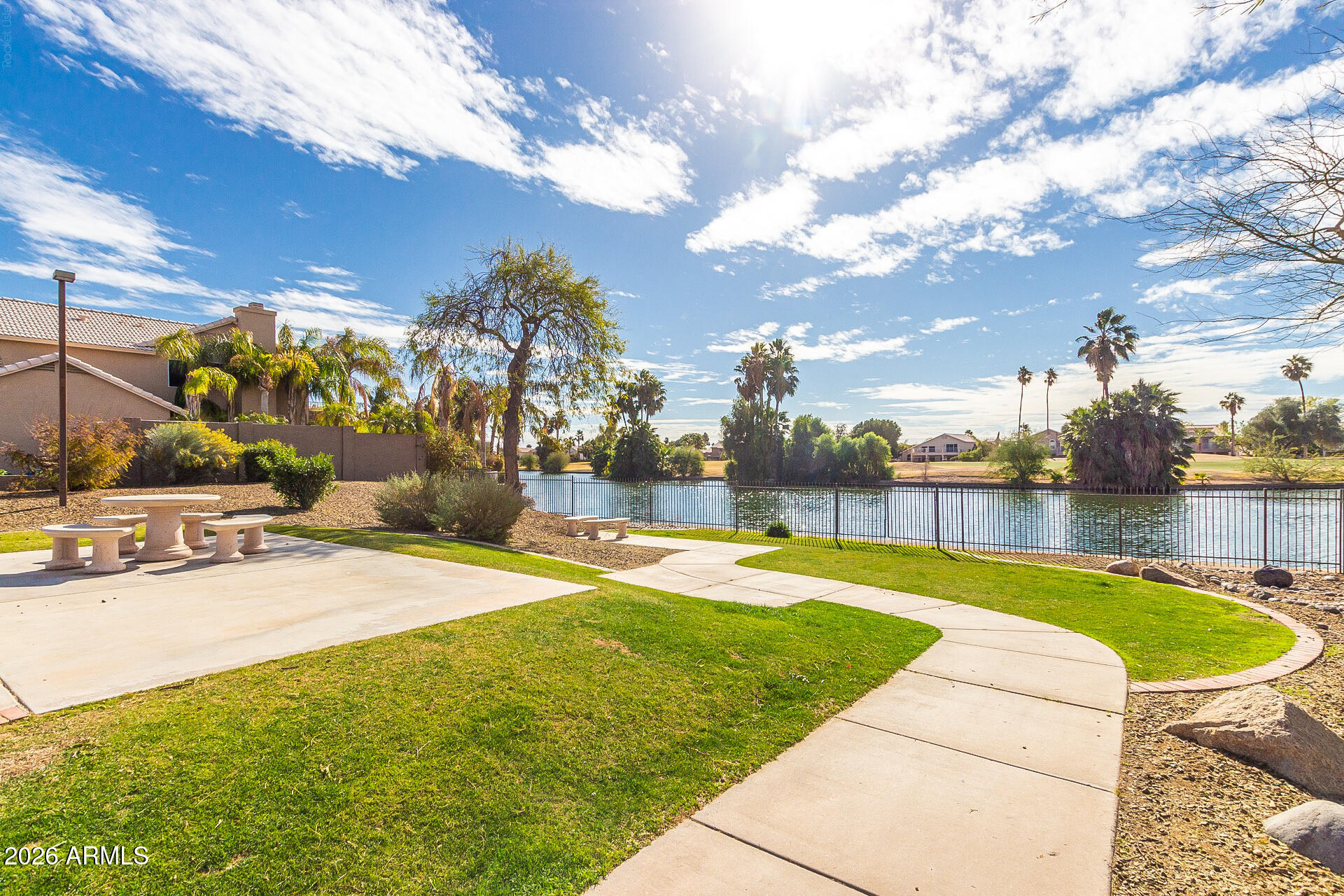 6154 W QUAIL Avenue