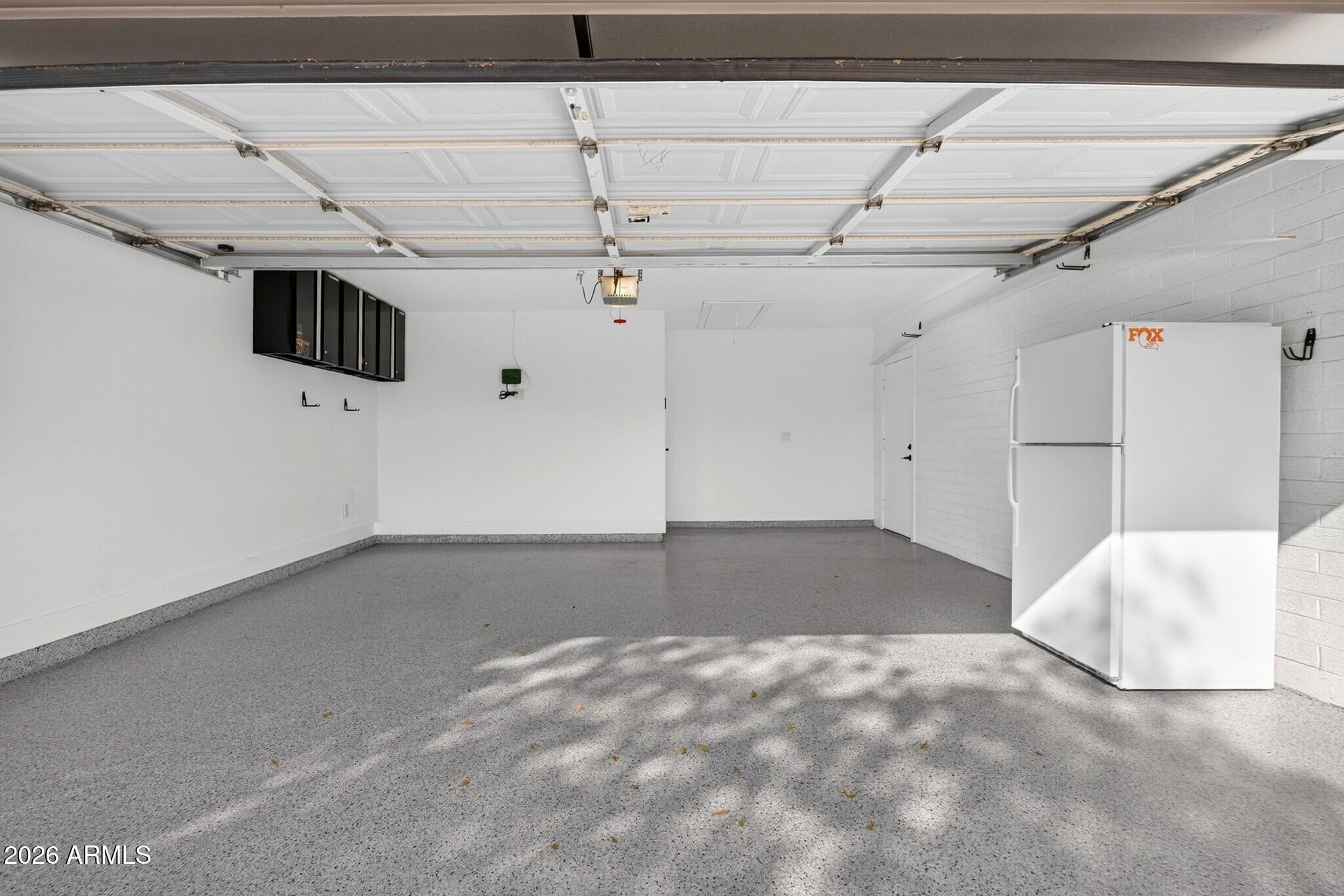 705 N ORACLE Circle
