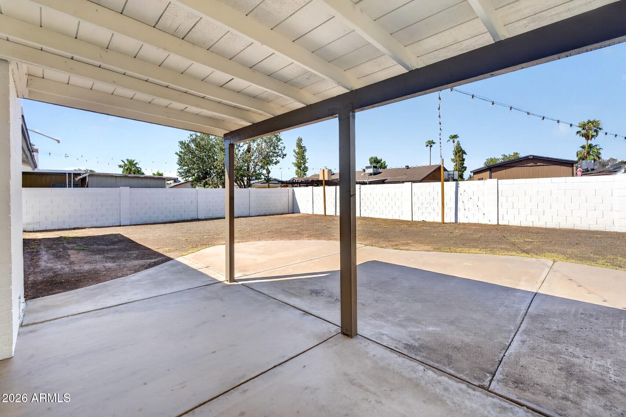 705 N ORACLE Circle