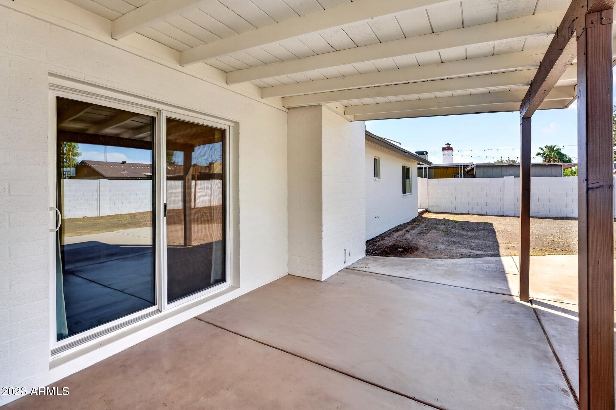 705 N ORACLE Circle